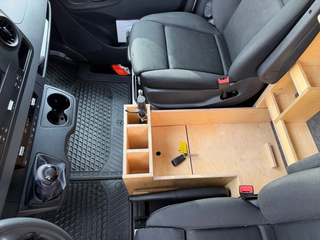 Mercedes-Benz-Sprinter 314-image-17