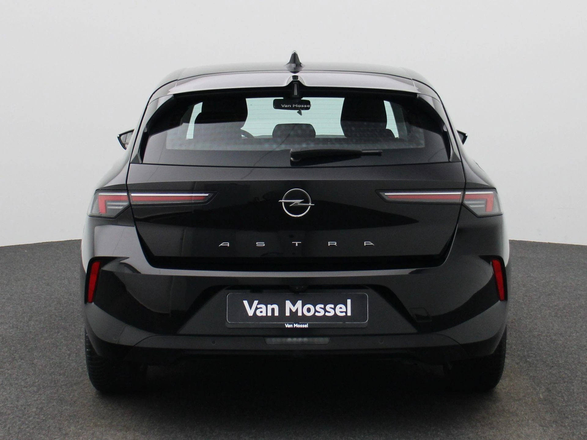 Opel-Astra-image-4