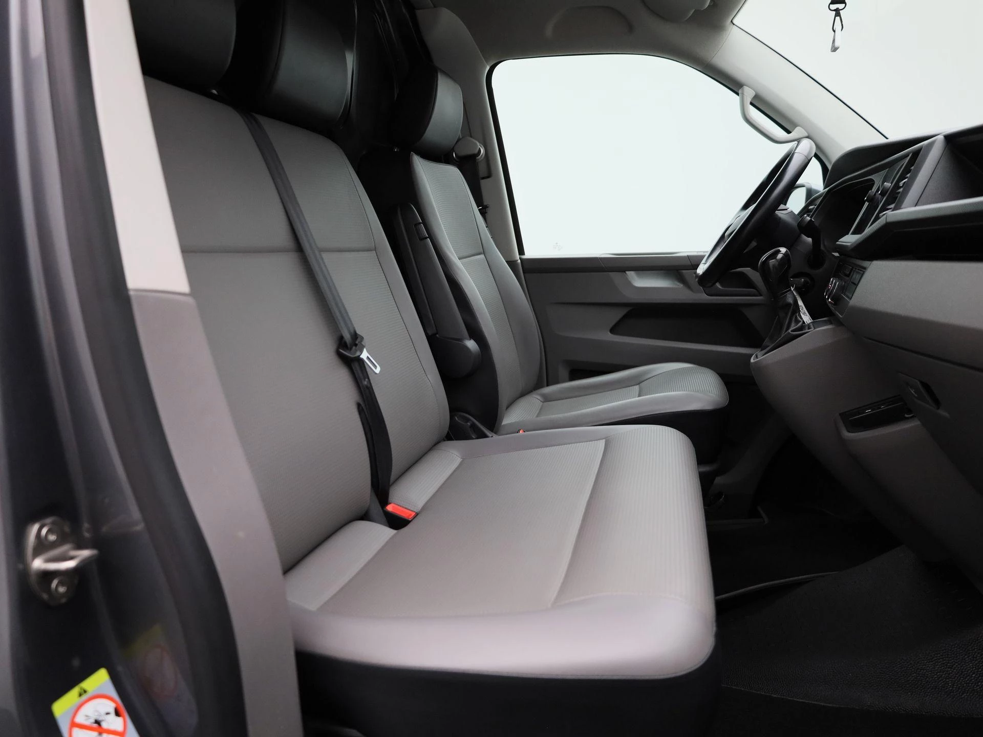 Volkswagen Transporter 2.0 TDI L2H1 204PK