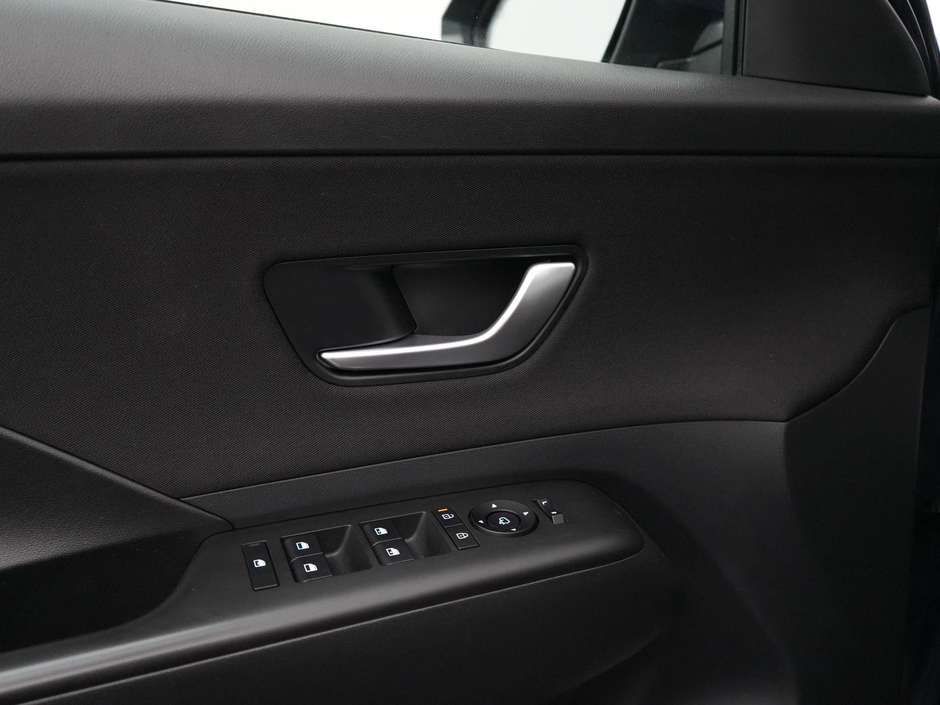 Hyundai-Kona-image-32