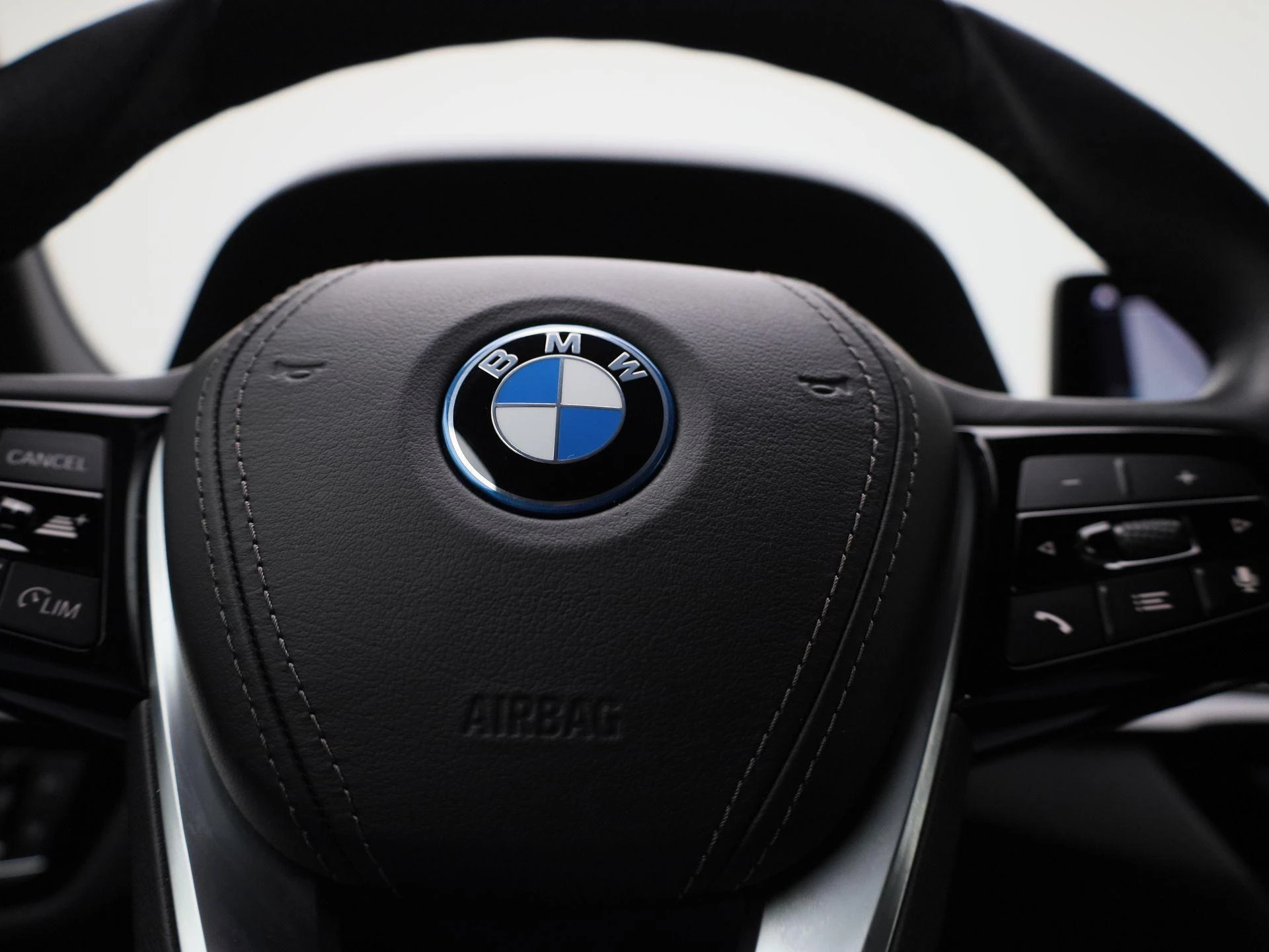 BMW-5 Serie-image-28