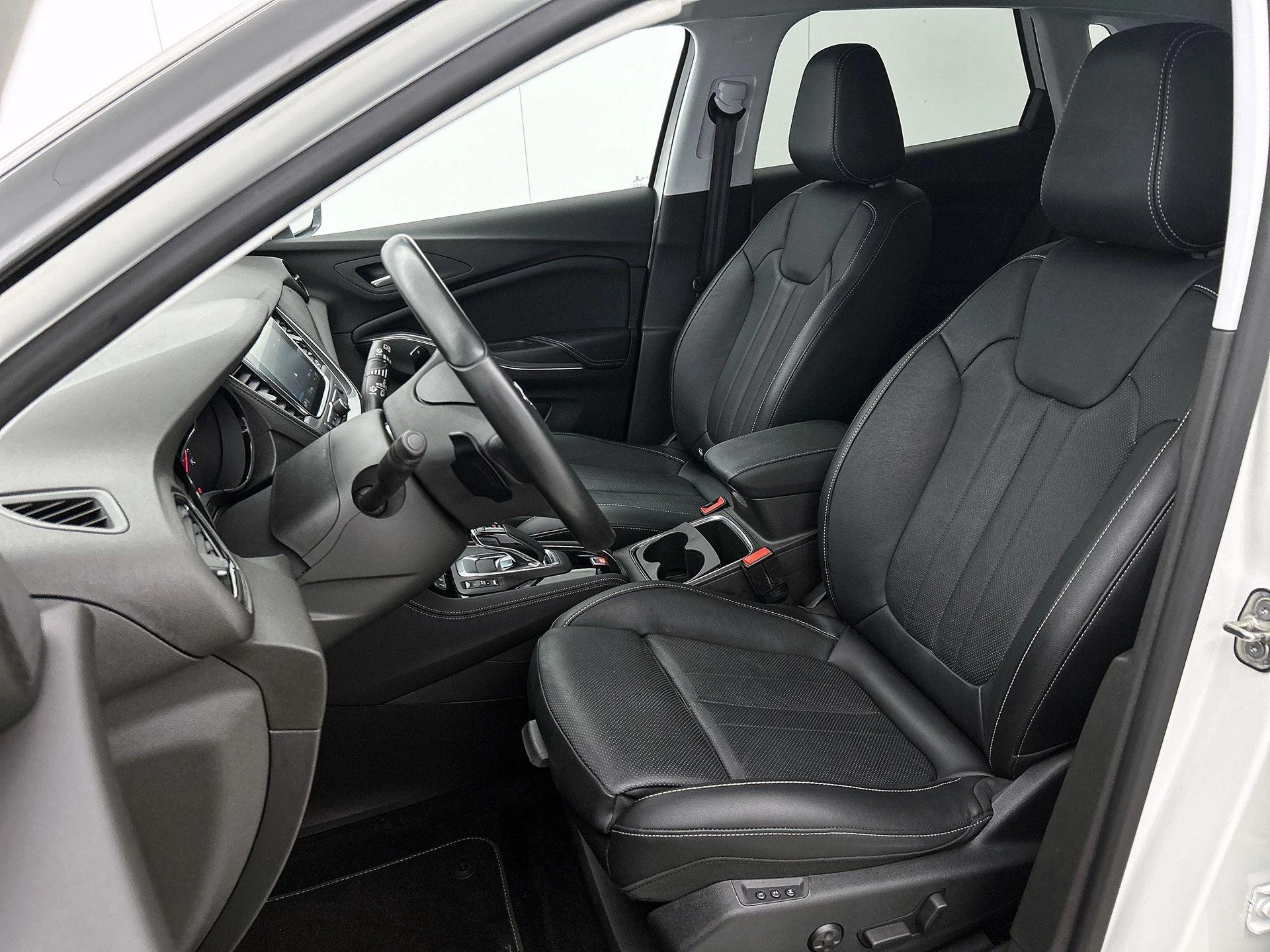 Opel Grandland X 1.6 Turbo Hybrid Elegance