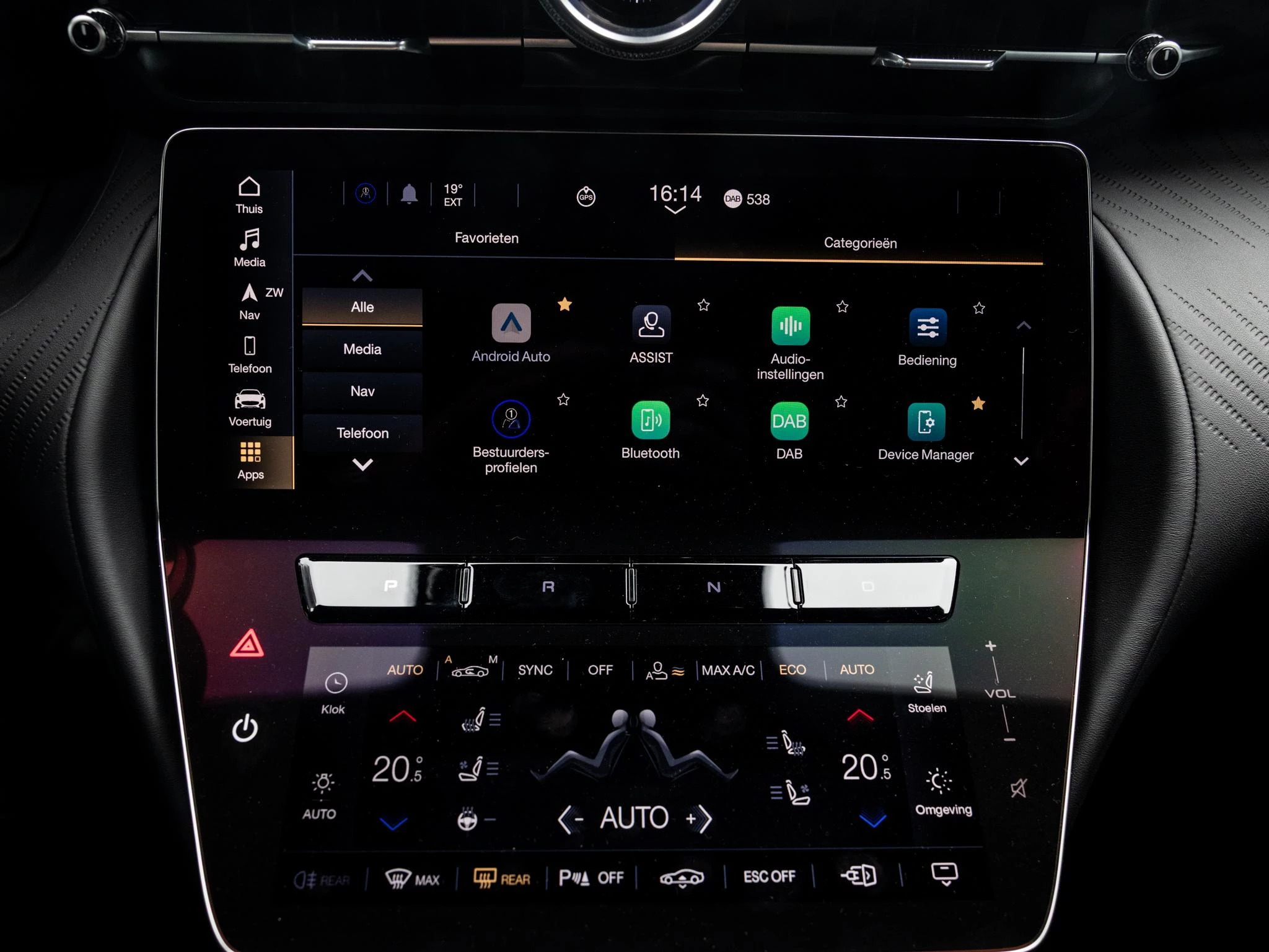 Maserati-GranTurismo-image-51