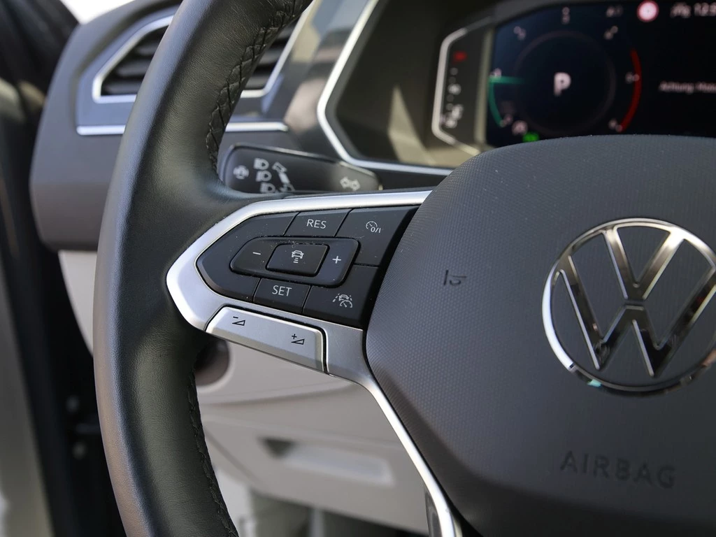 Volkswagen Tiguan 2.0 TDI DSG Elegance Navi/Matrix/Standhz