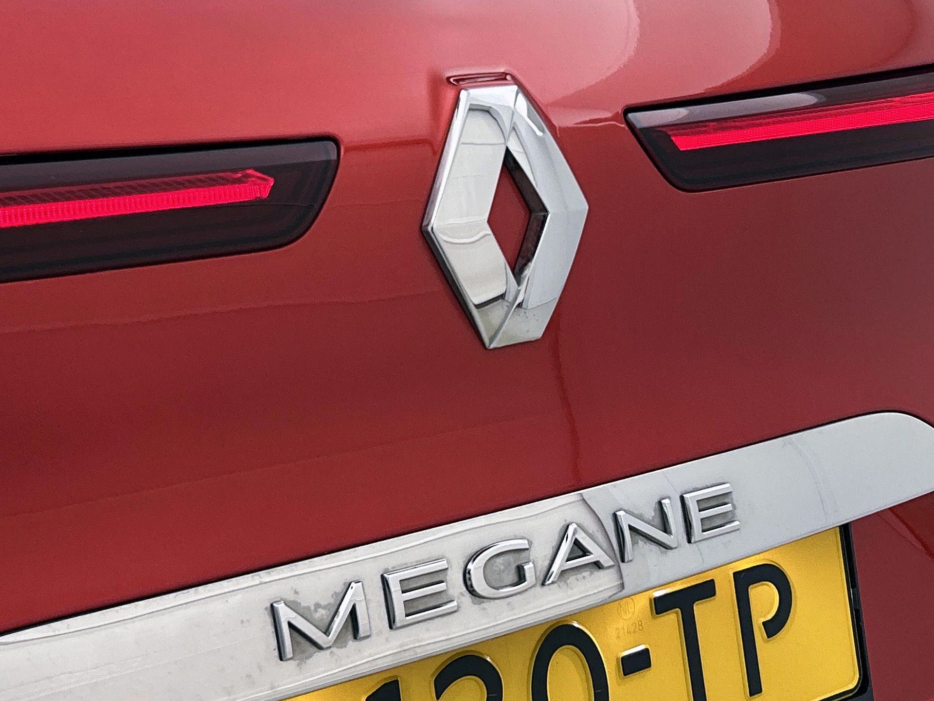 Renault-Megane E-Tech-image-33