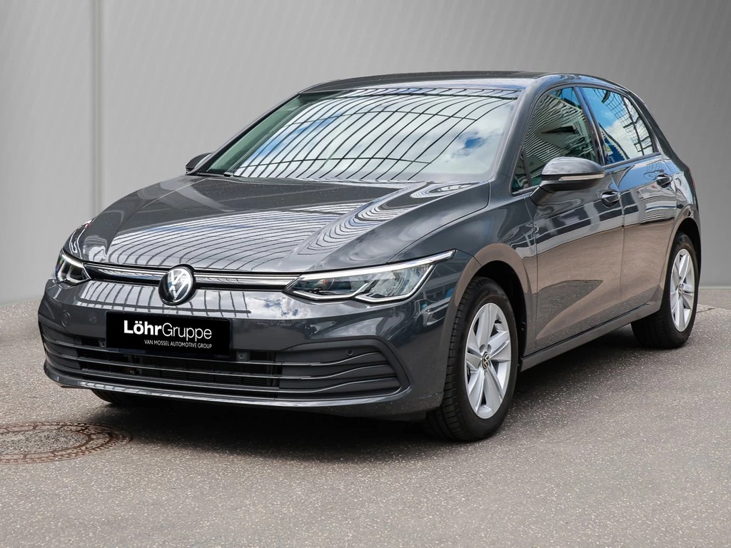 Volkswagen Golf VIII 1.5 eTSI DSG Life Navi/SHZ/LED
