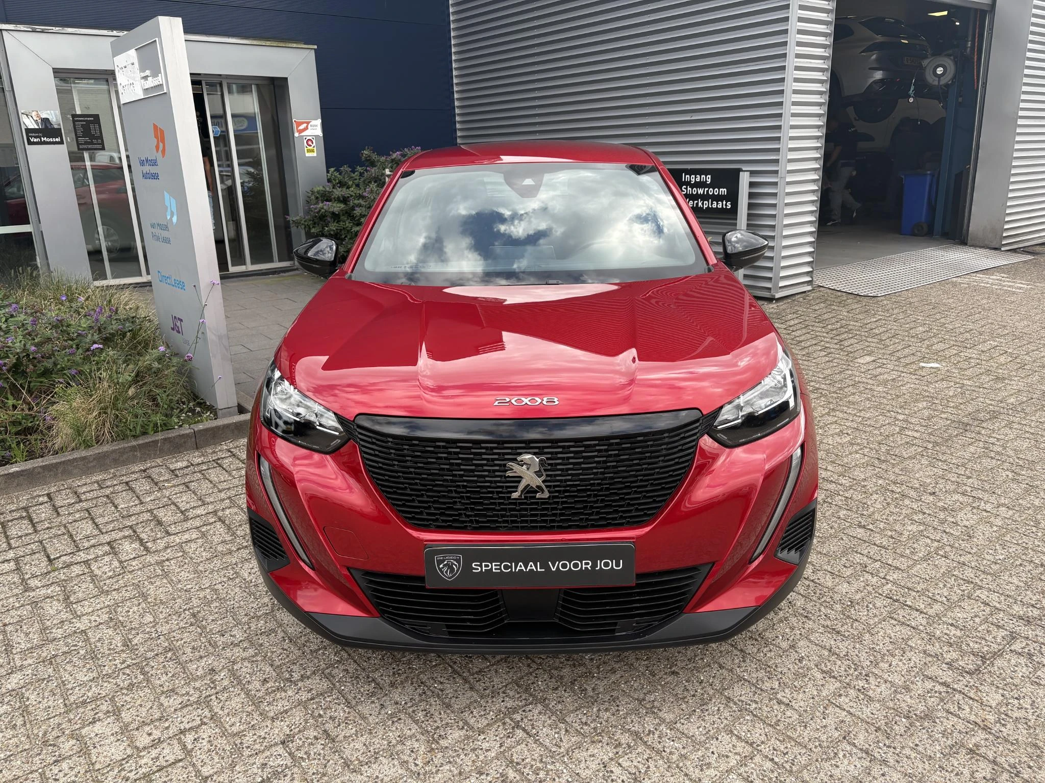 Peugeot-2008-image-3