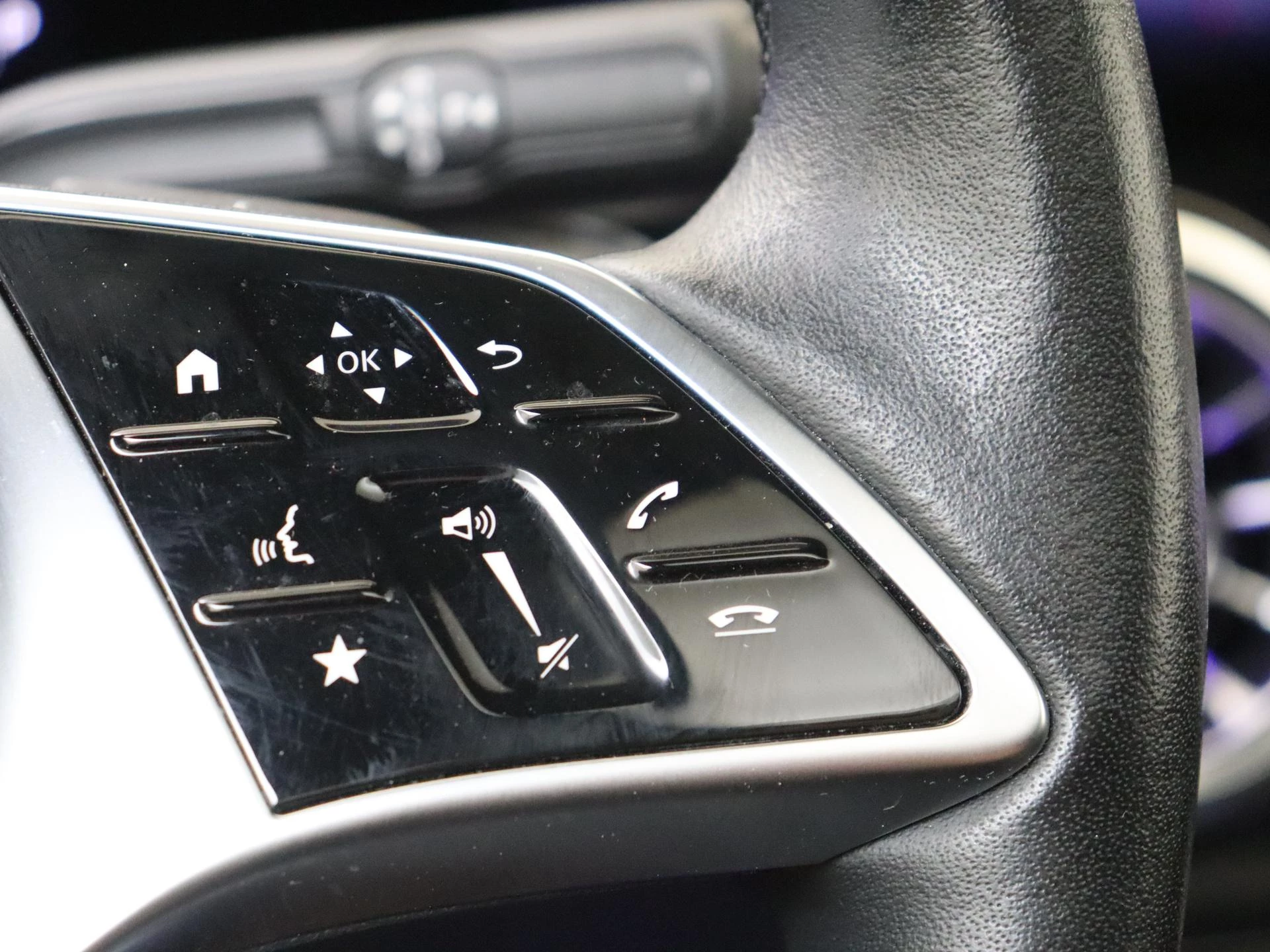 Mercedes-Benz EQB 250+ Luxury Line 71 kWh