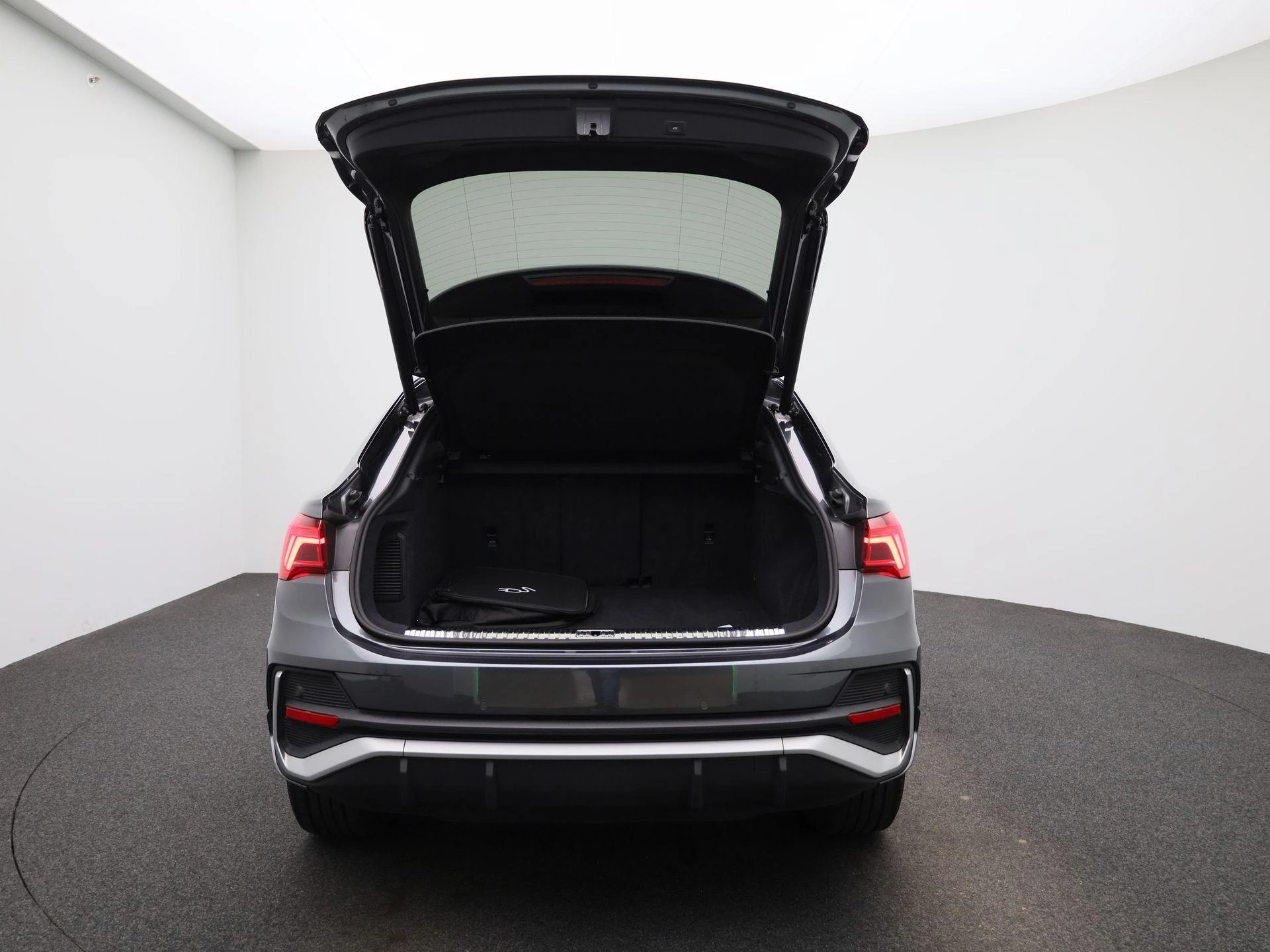Audi-Q3-image-10