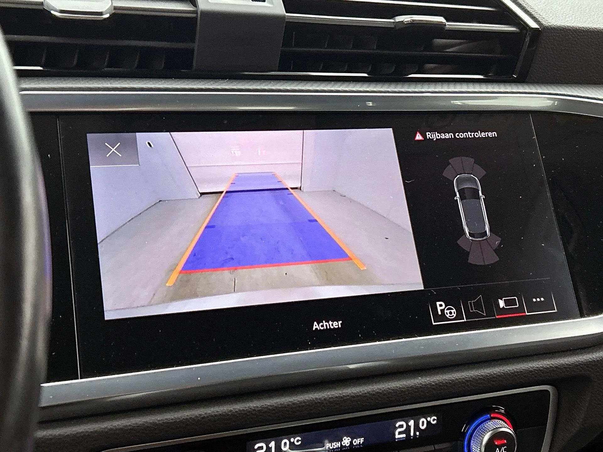 Audi-Q3-image-18