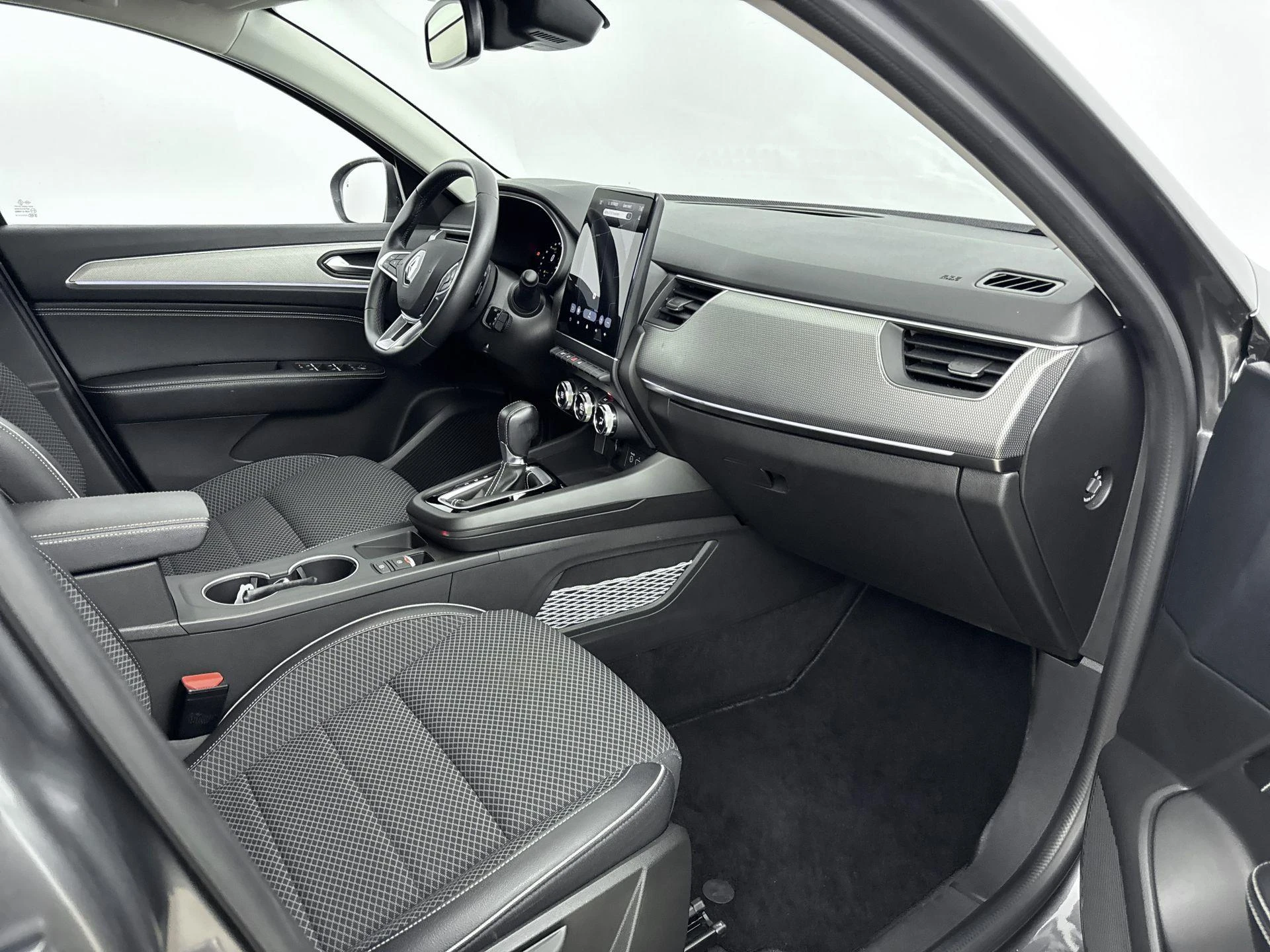 Renault-Arkana-image-15