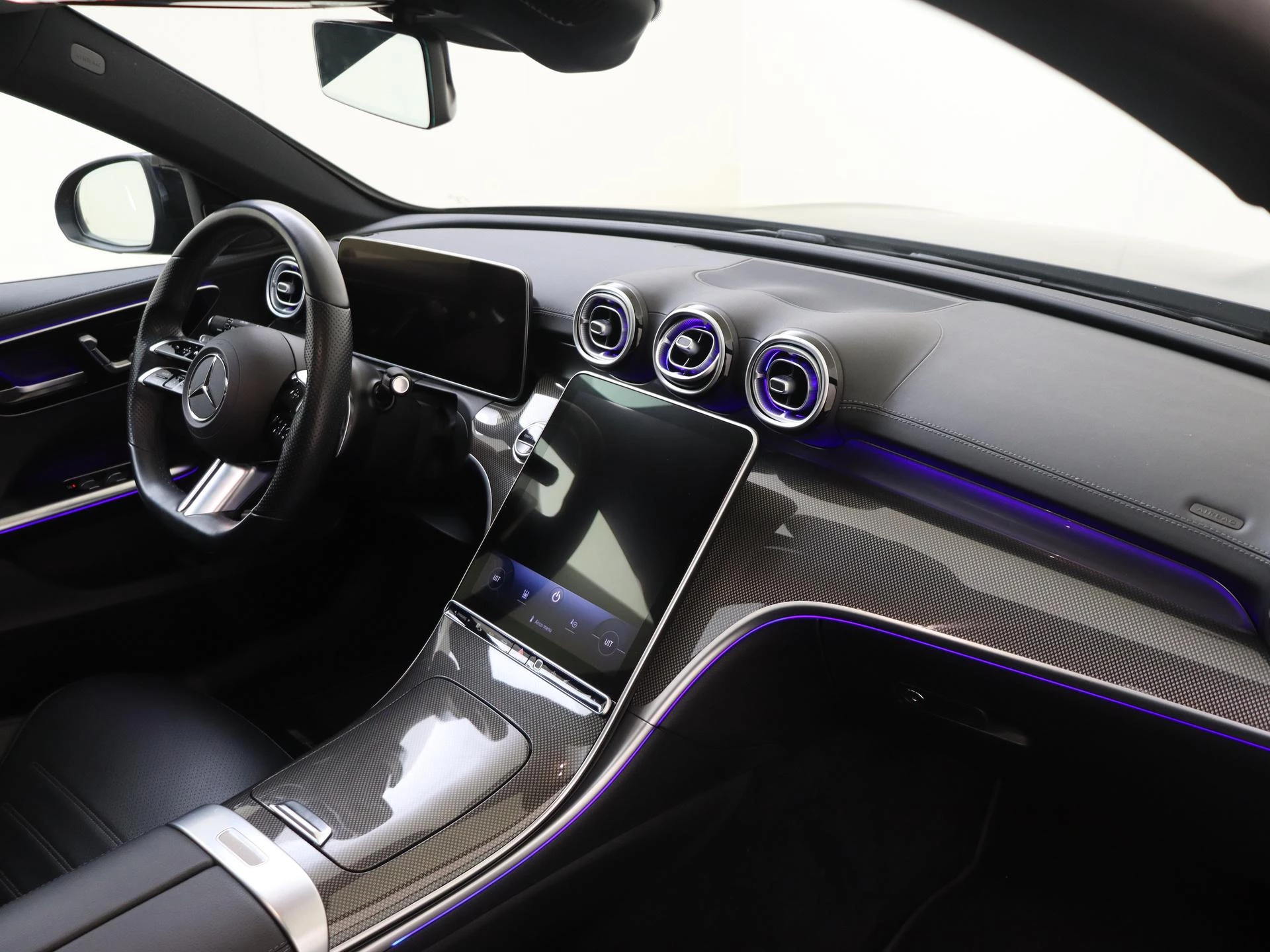 Mercedes-Benz-C-Klasse-image-4