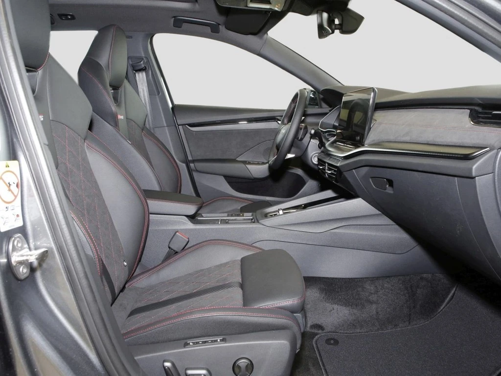 Škoda Octavia Combi RS 2.0 TSI UPE 58.490 RS Lounge
