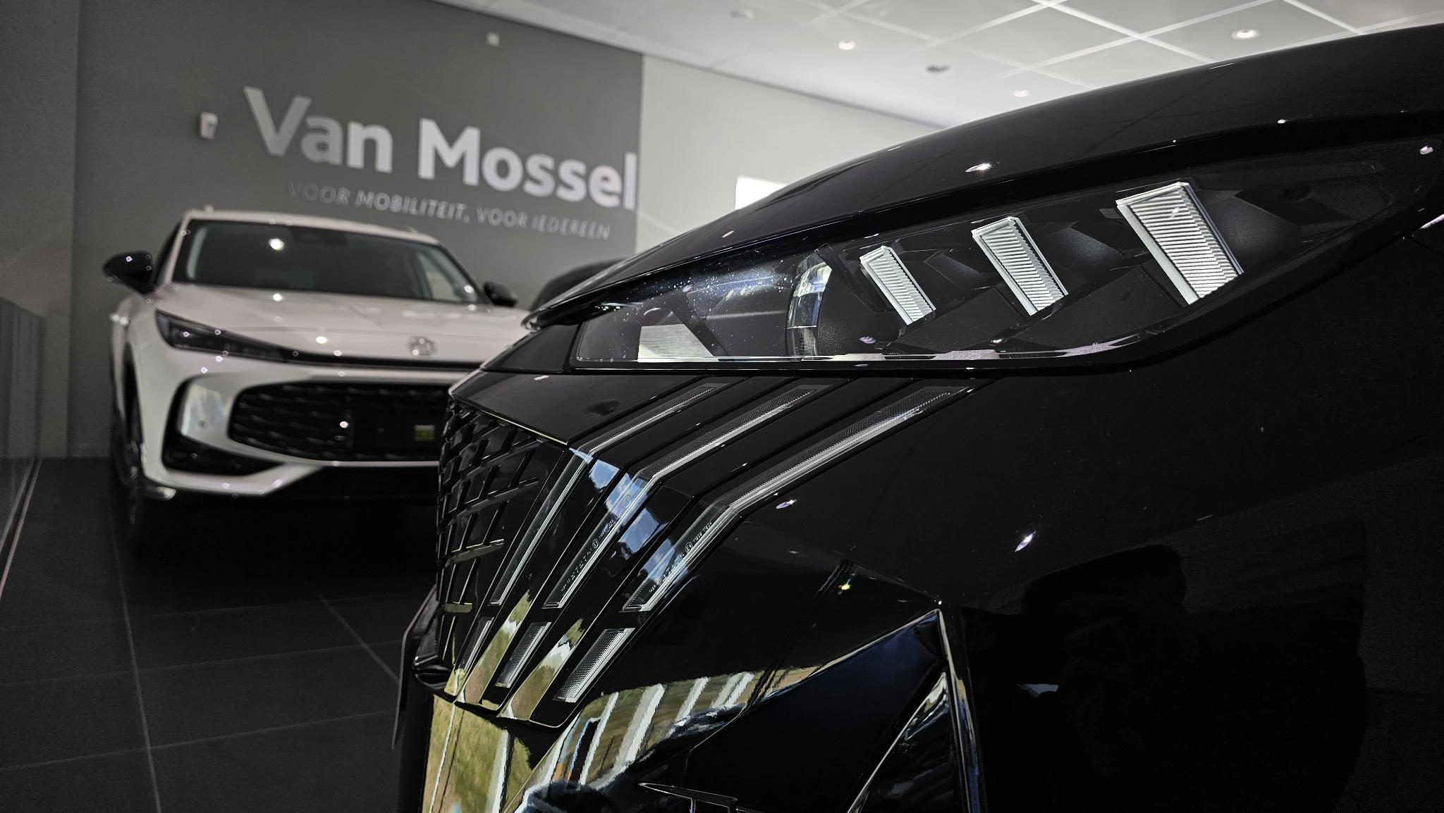 Peugeot-e-5008-image-26