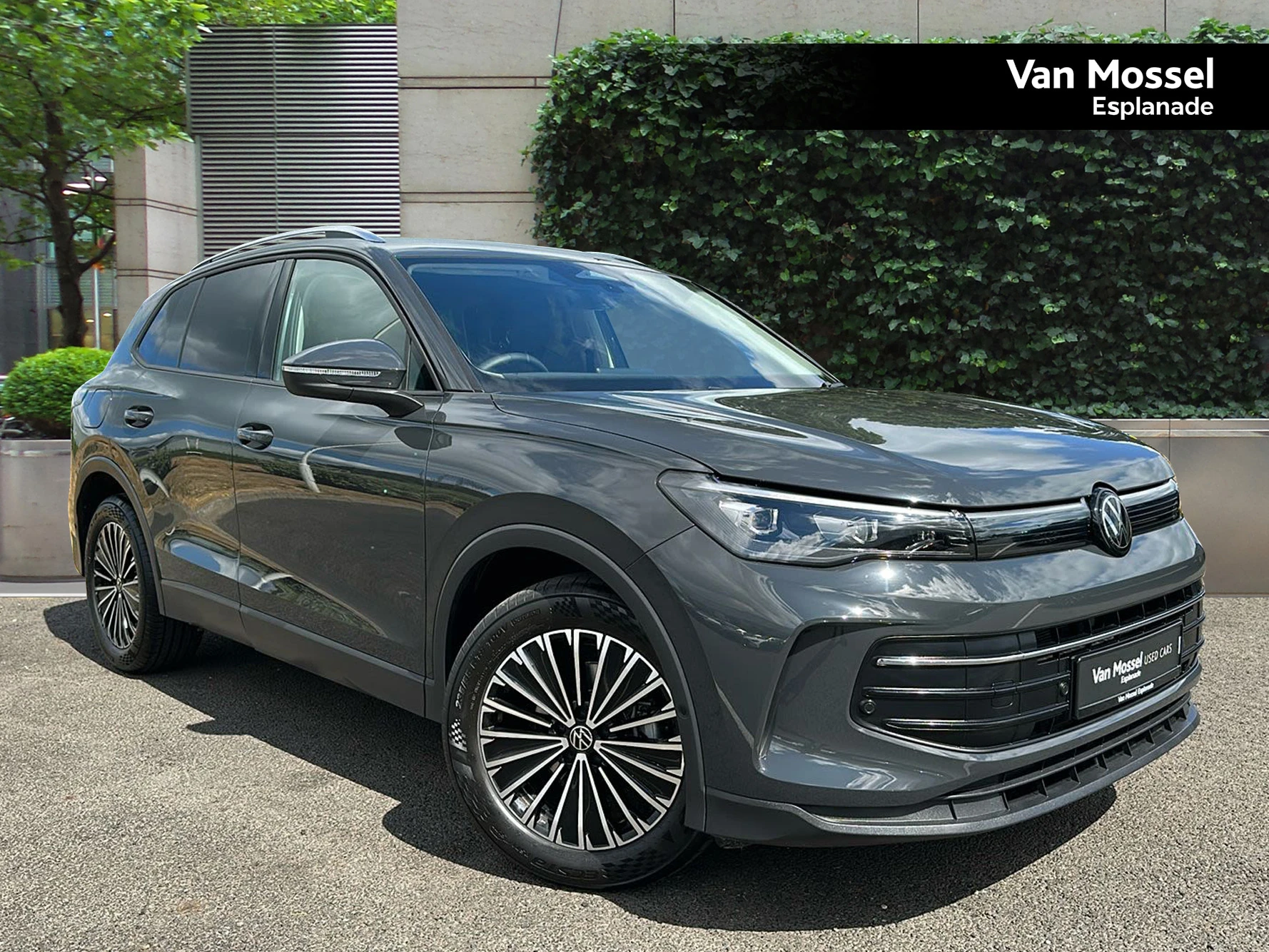 Volkswagen-Tiguan-image-0