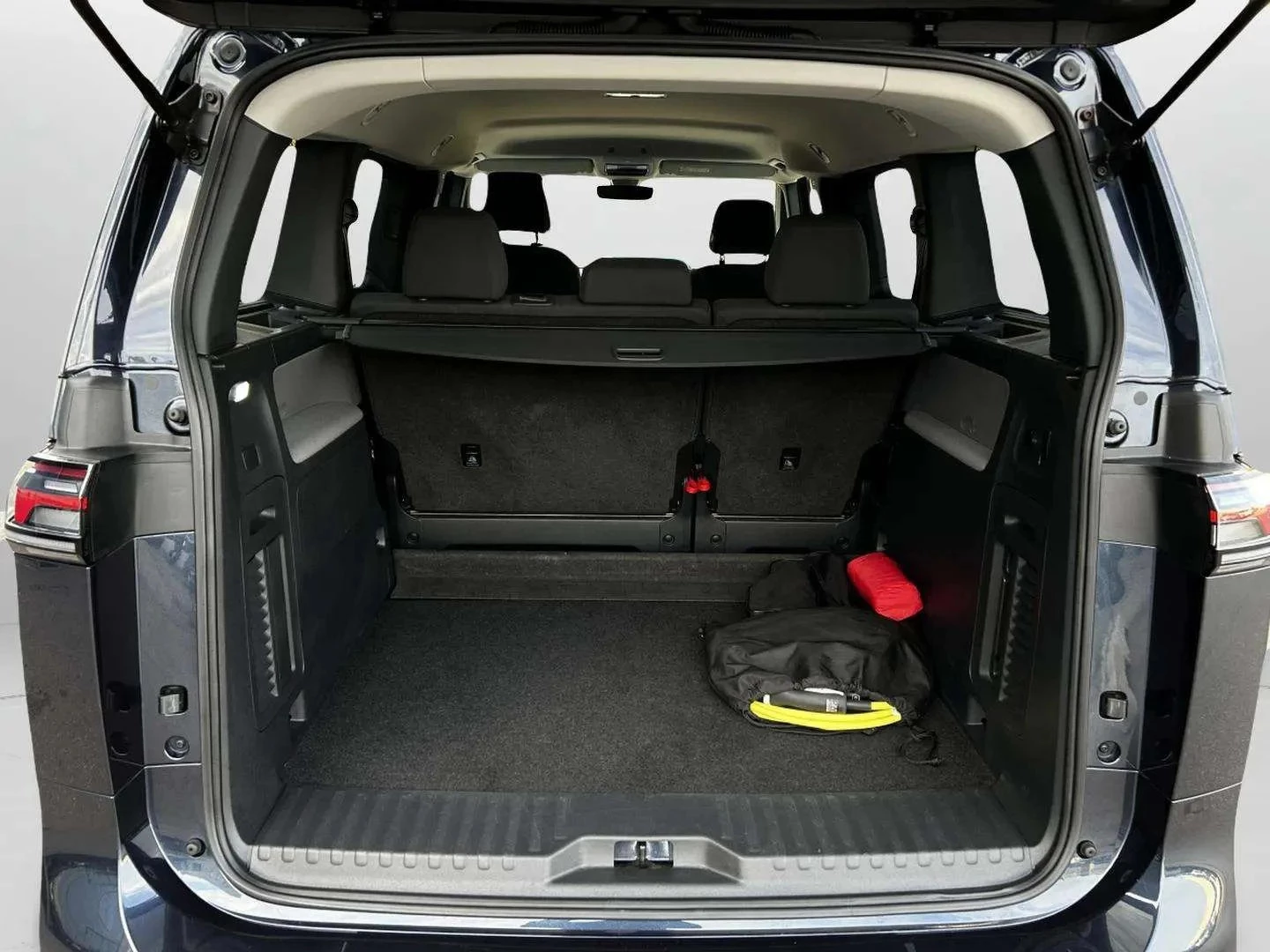 Volkswagen-ID. Buzz-image-20