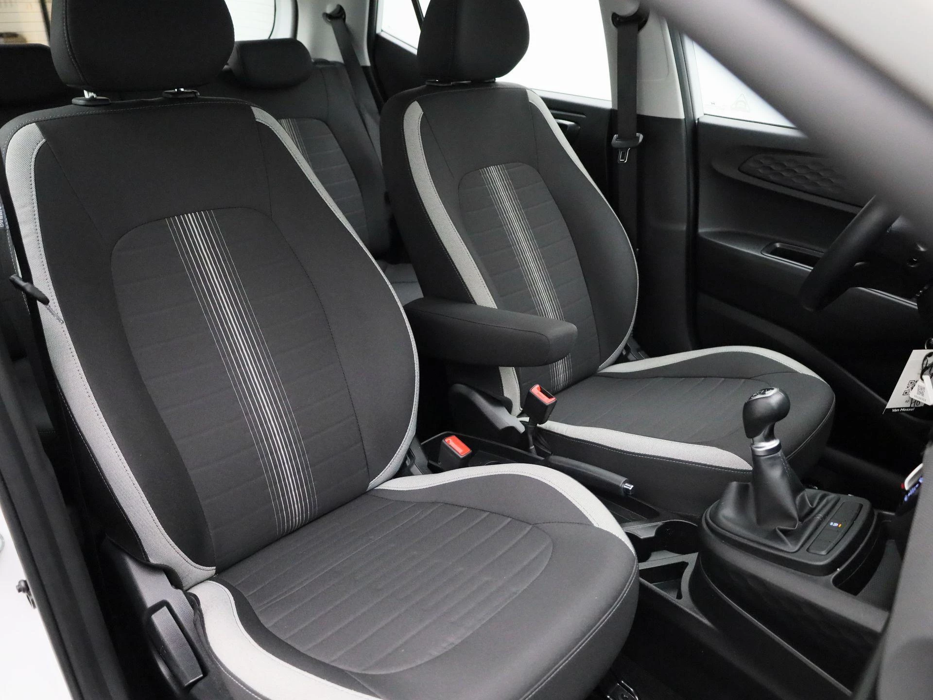 Hyundai-i10-image-30