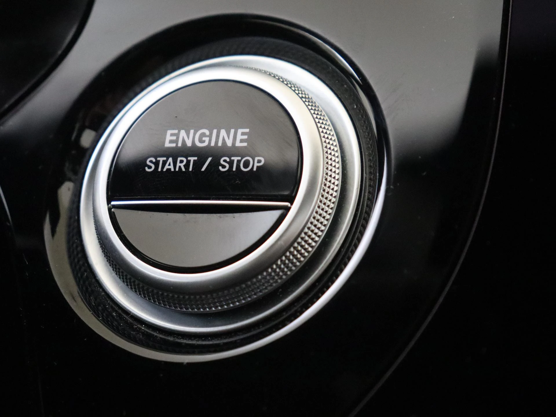 Mercedes-Benz-E-Klasse-image-21