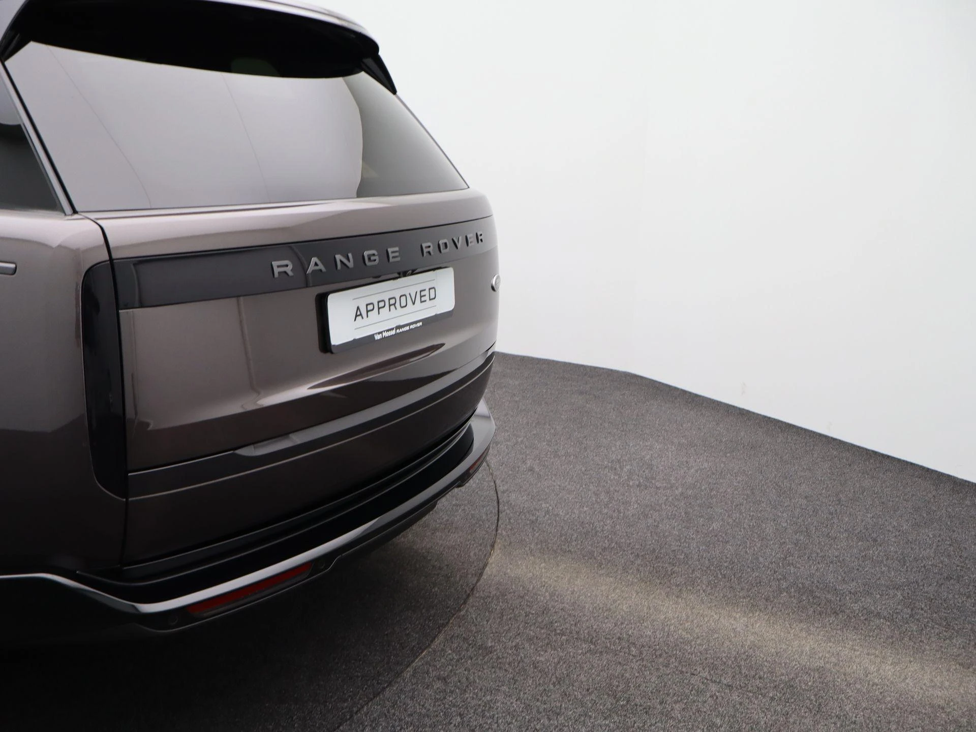 Land Rover-Range Rover-image-48