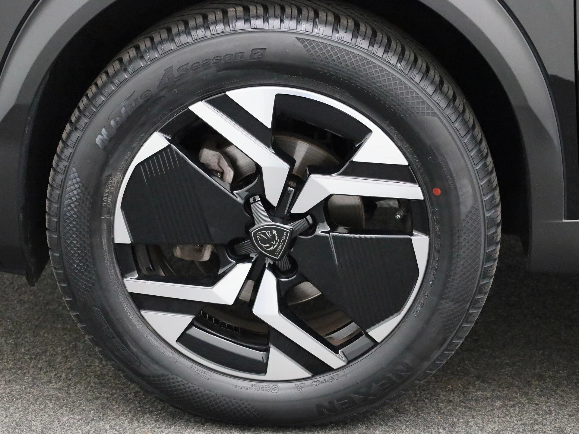 Peugeot-2008-image-14