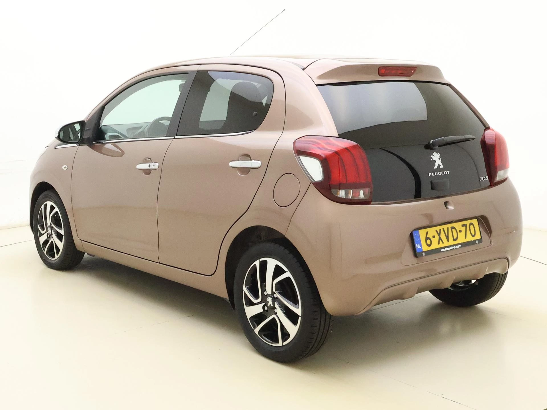 Peugeot 108 1.0 e-VTi Première
