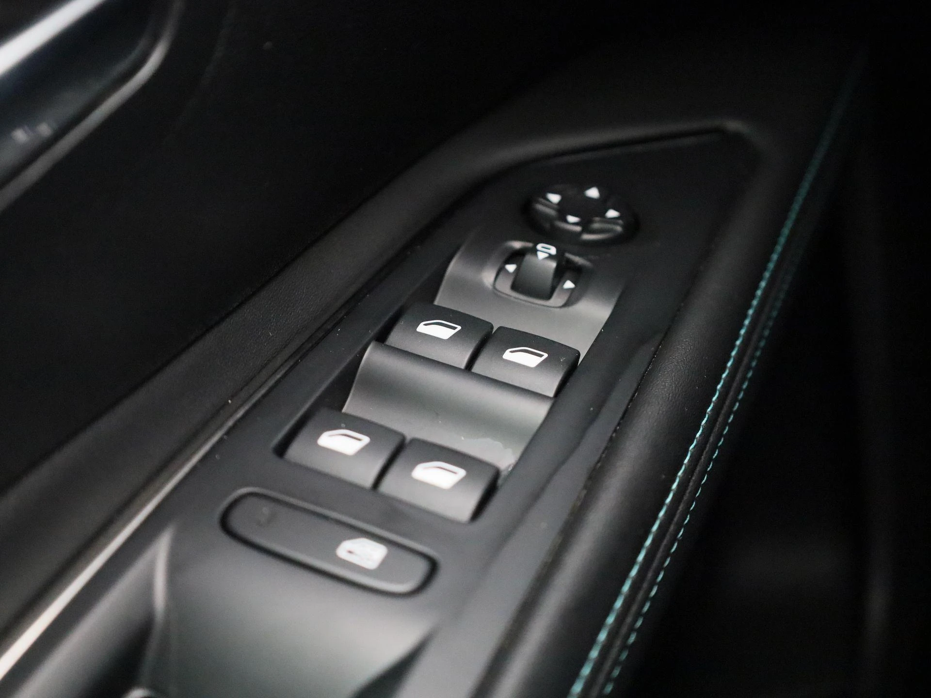 Peugeot-5008-image-31
