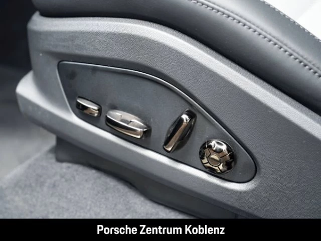 Porsche Cayenne Electric -