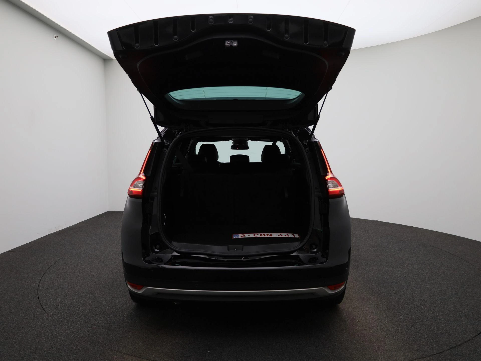 Renault Grand Scénic TCe 140 EDC GPF Black Edition 7P
