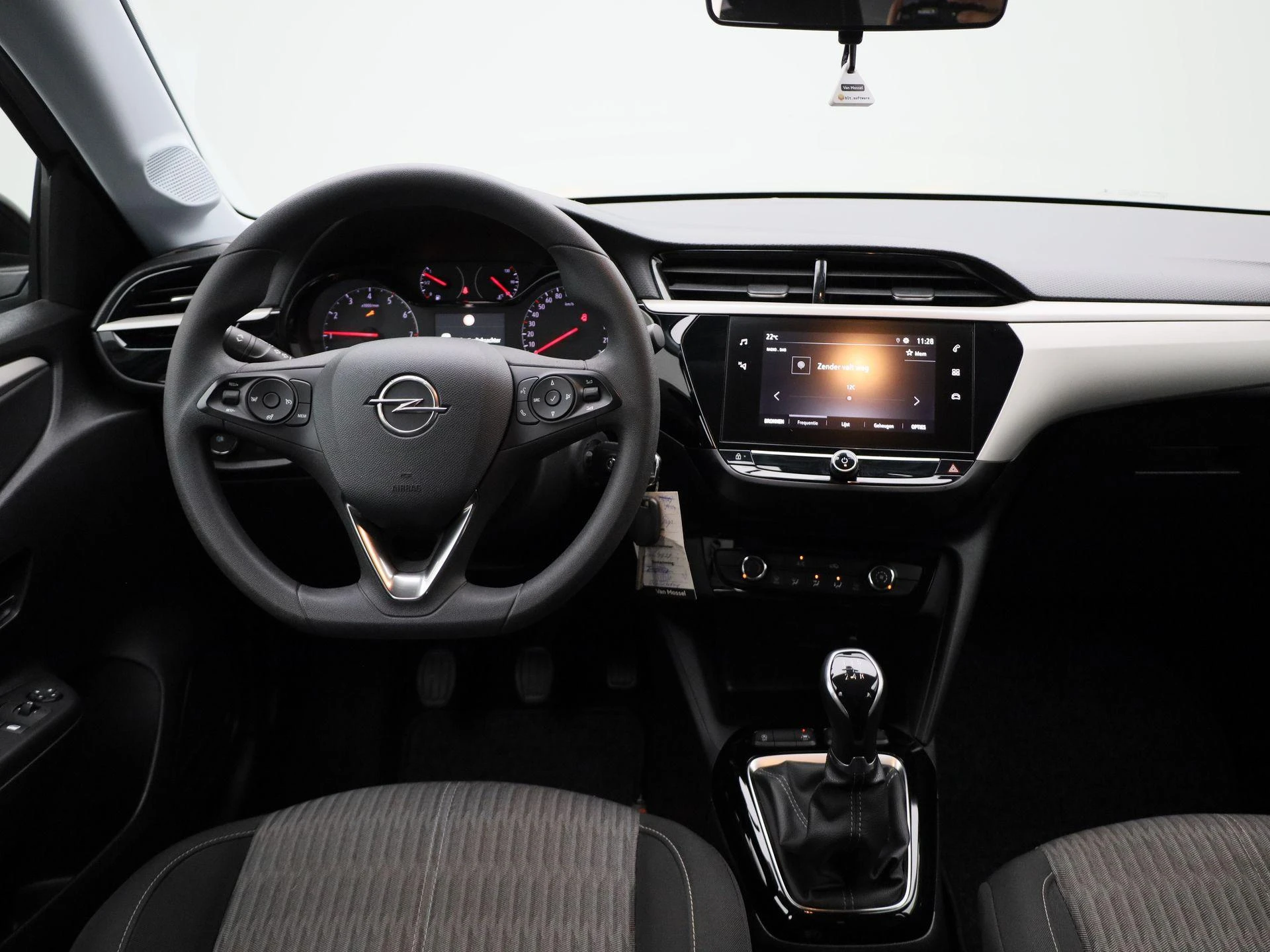 Opel-Corsa-image-6