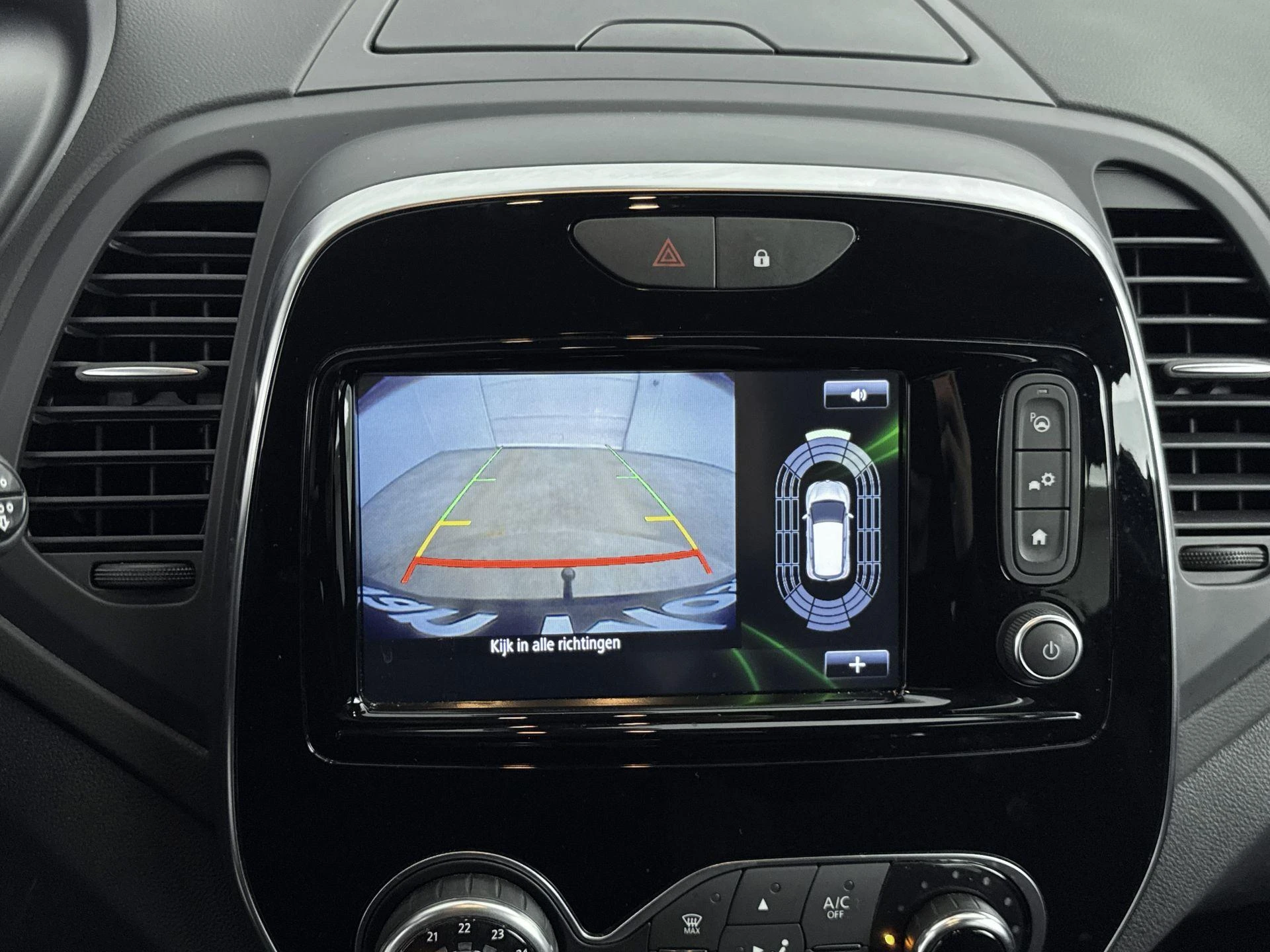 Renault-Captur-image-10