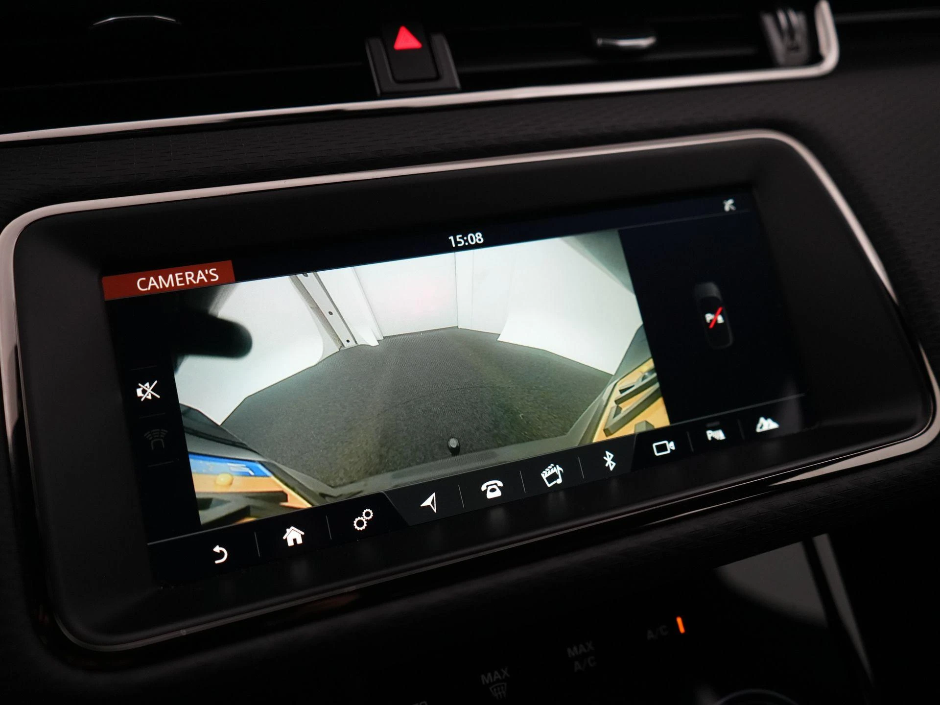 Land Rover-Range Rover Evoque-image-38