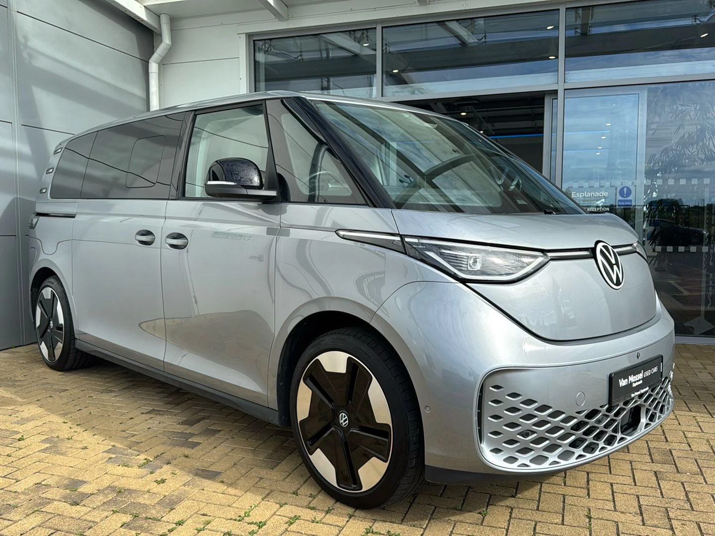 Volkswagen-ID. Buzz-image-17