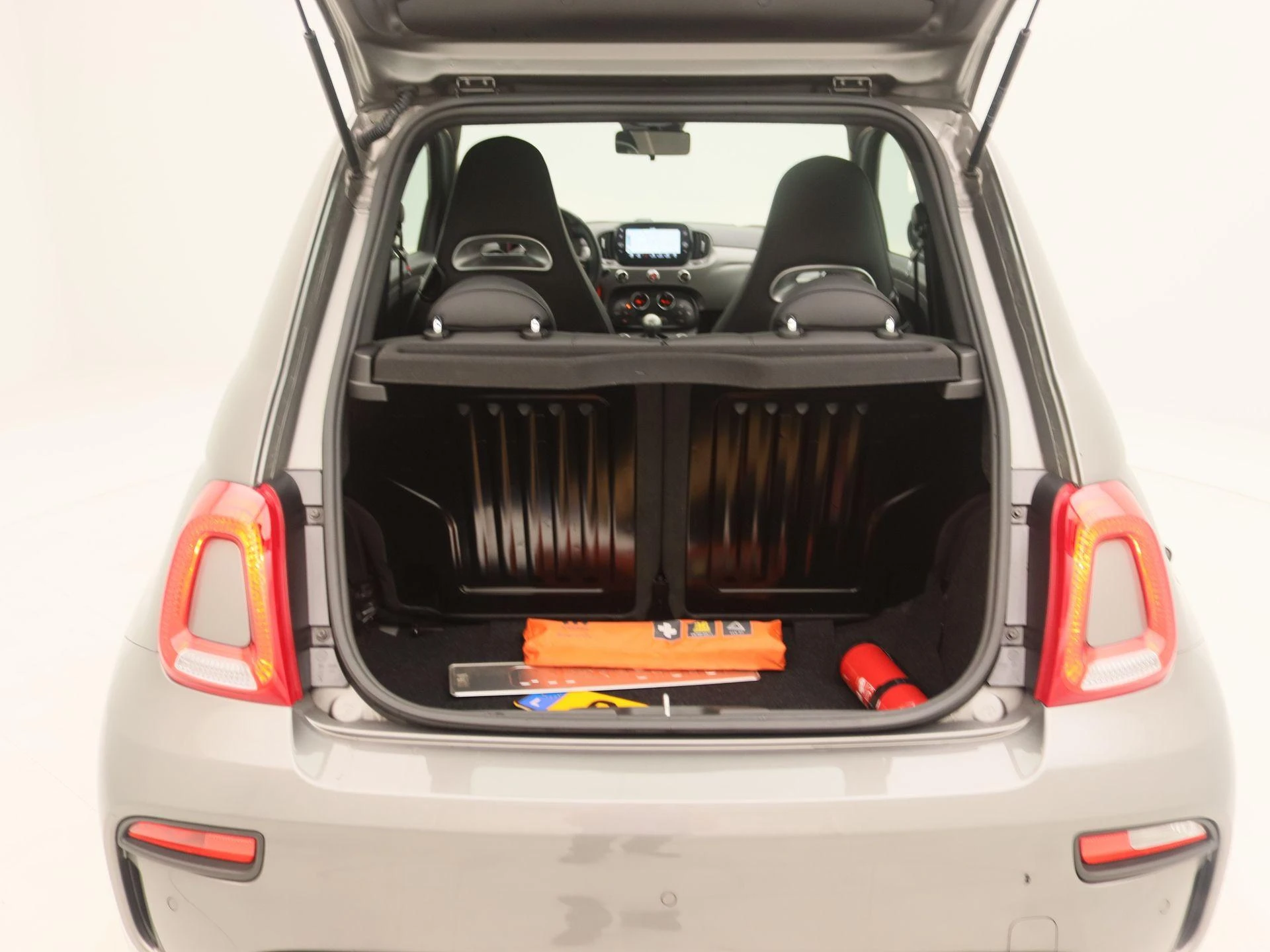 Abarth-595-image-10
