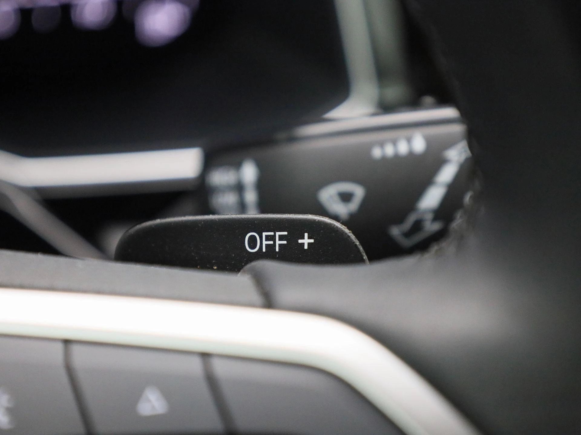 Volkswagen-Polo-image-23