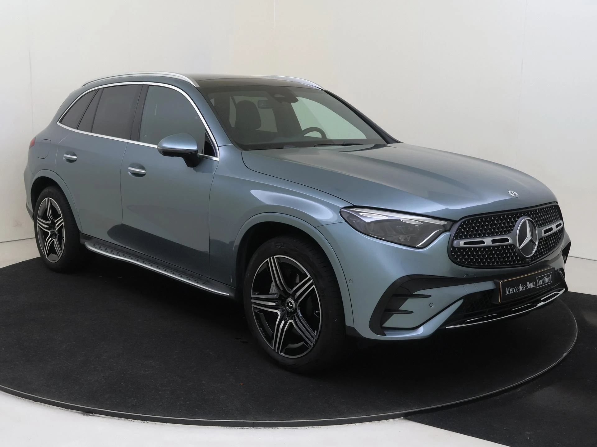 Mercedes-Benz-GLC-image-1