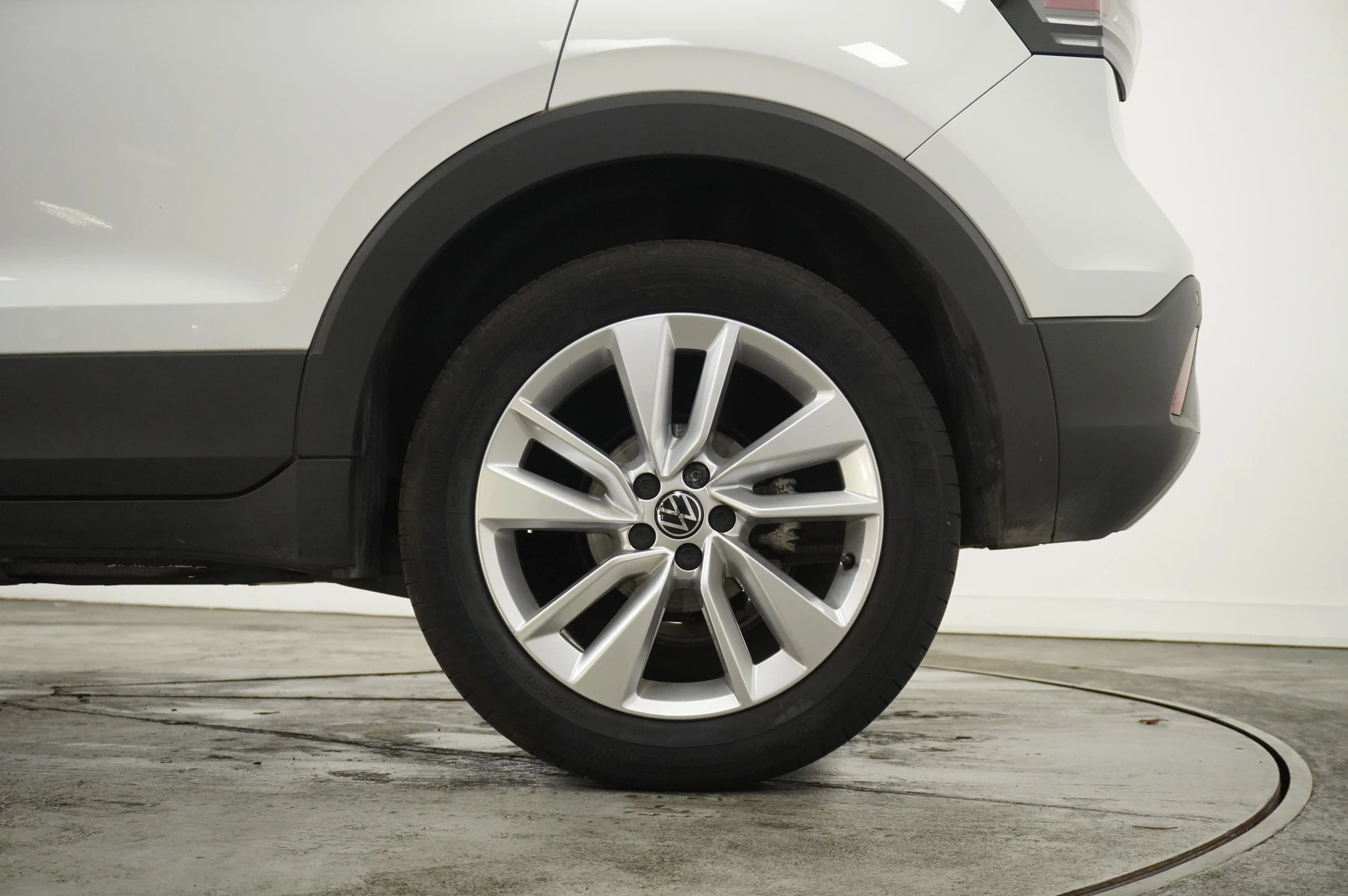 Volkswagen-T-Cross-image-17