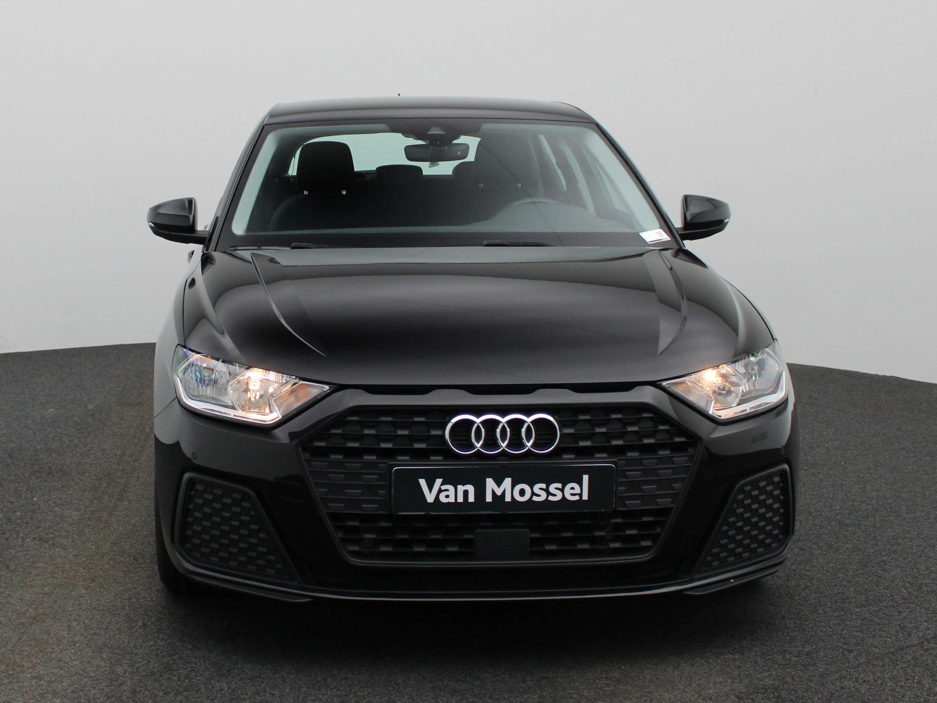 Audi-A1 Sportback-image-2