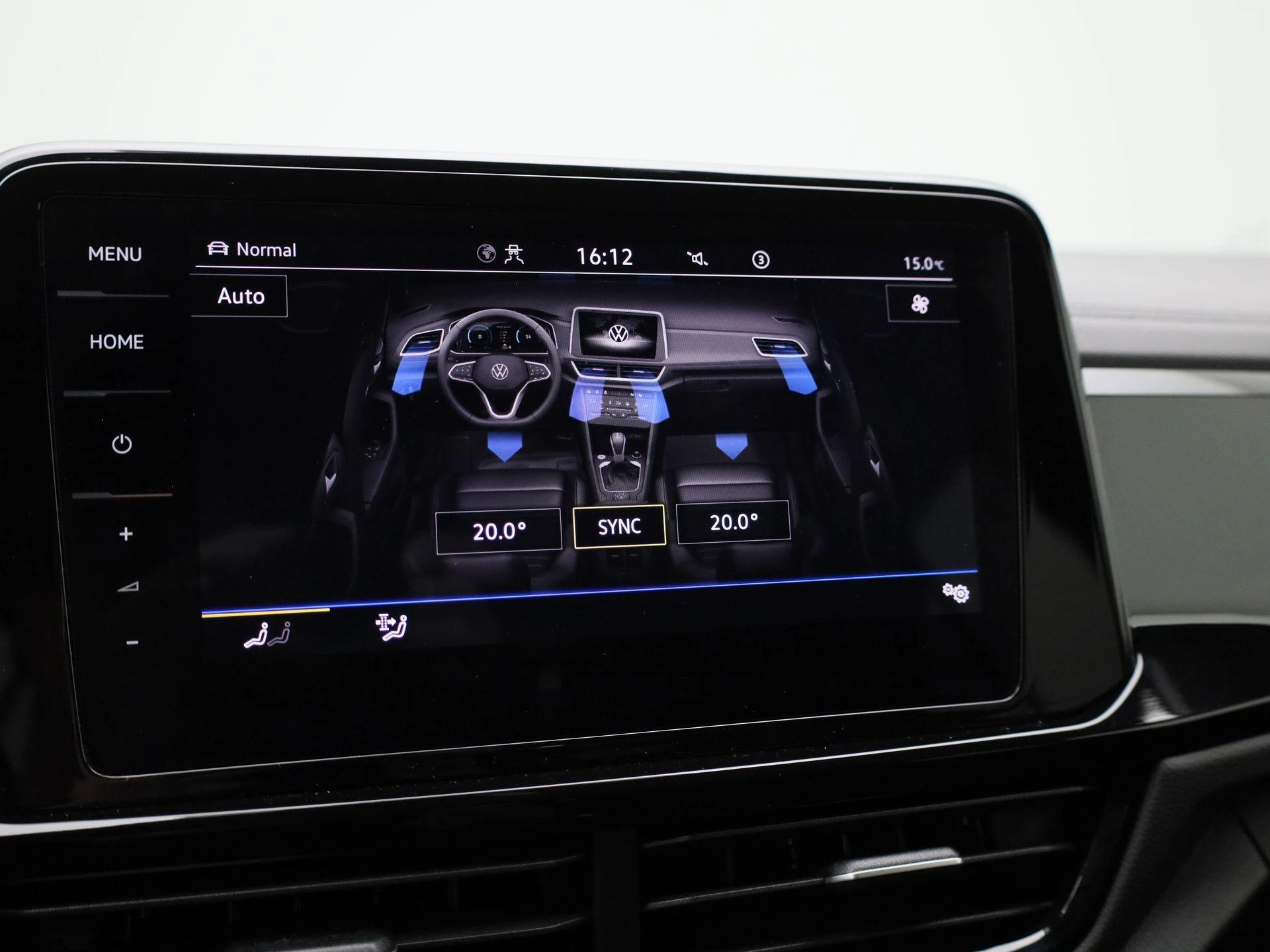 Volkswagen-T-Roc-image-28