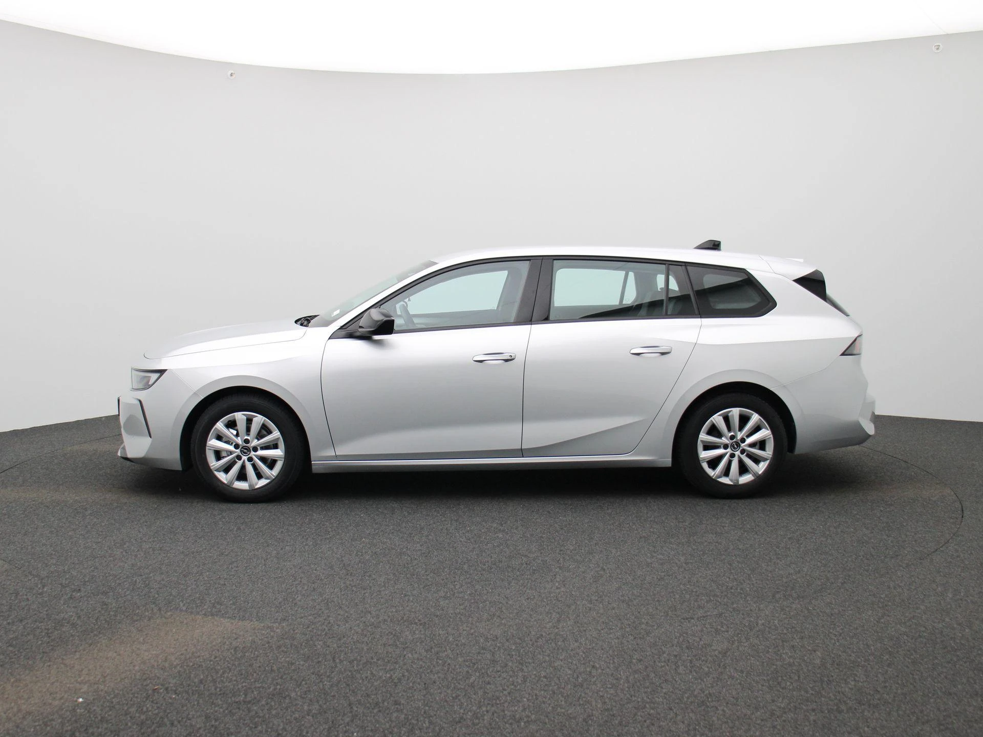 Opel-Astra-image-3