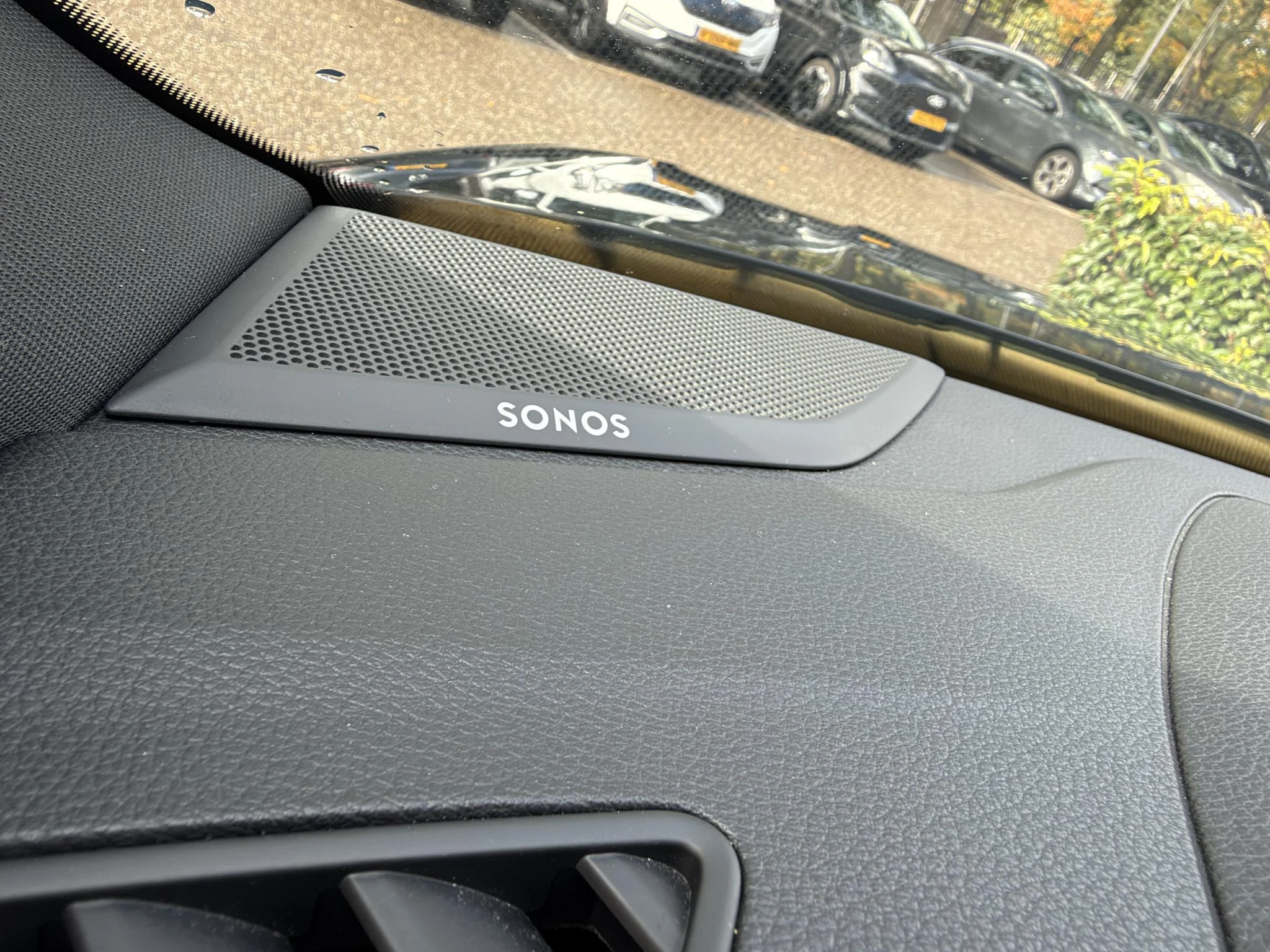 Audi-Q3-image-12