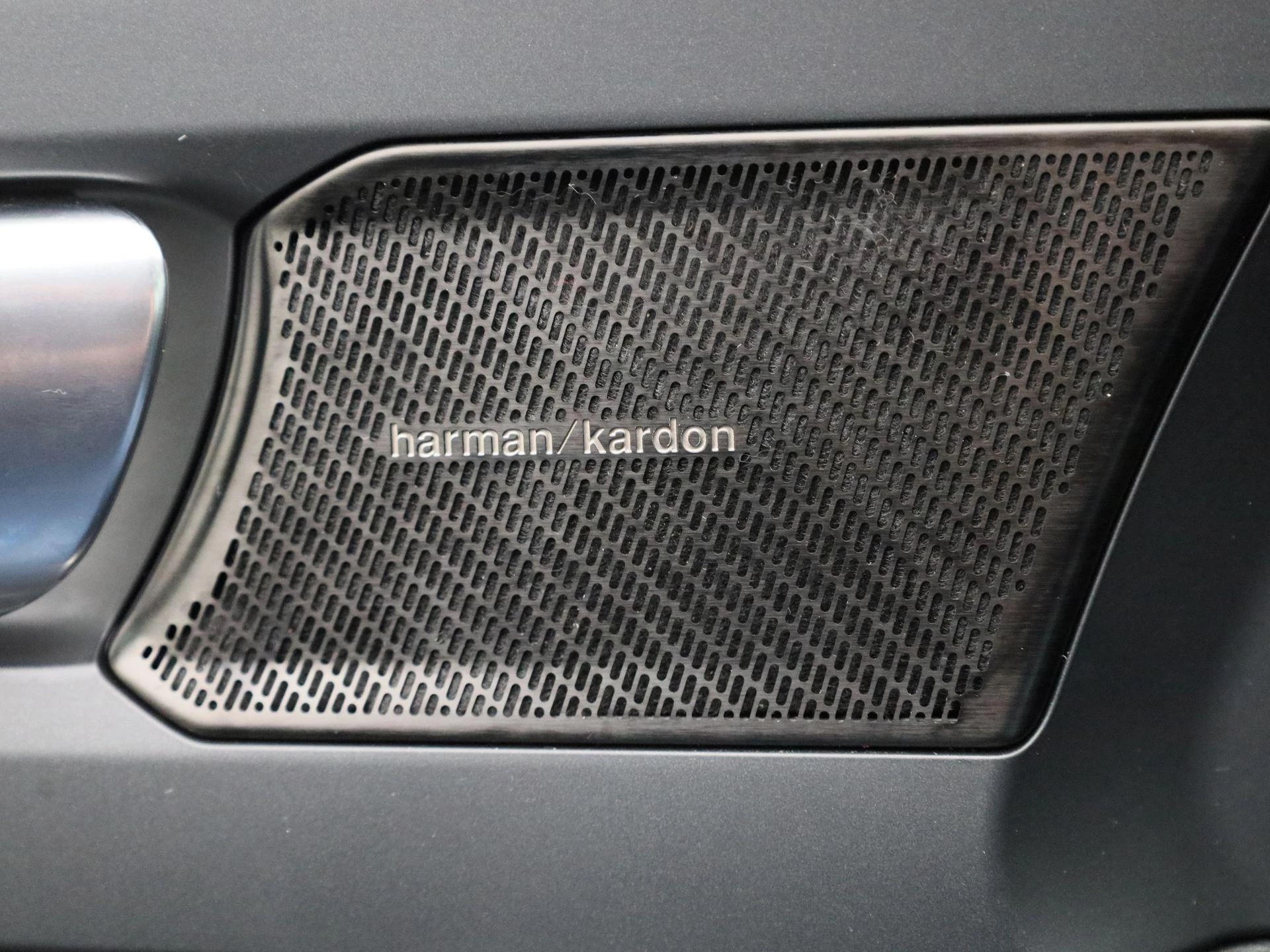 Volvo XC40 1.5 T4 Recharge Expression