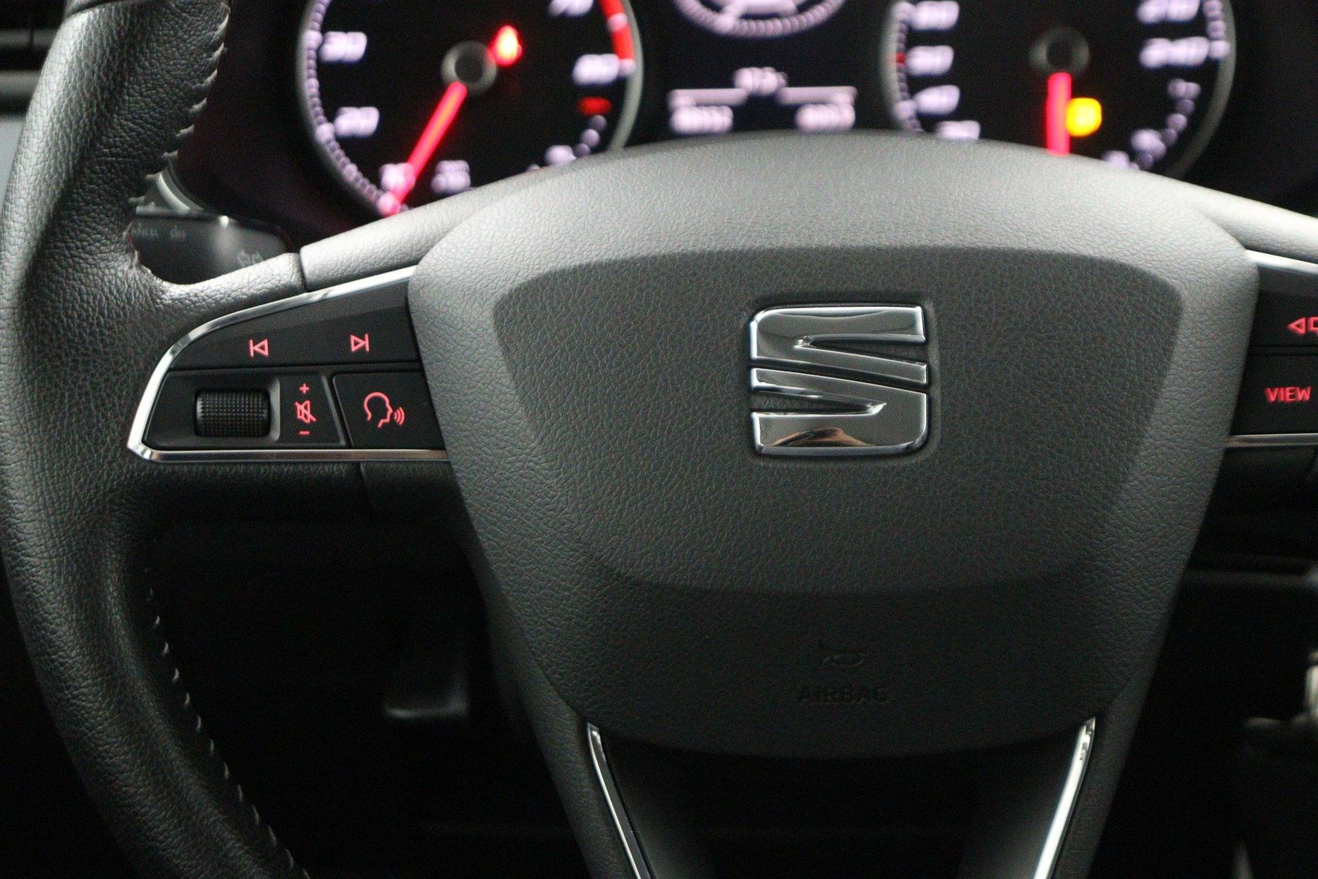 SEAT-Arona-image-21