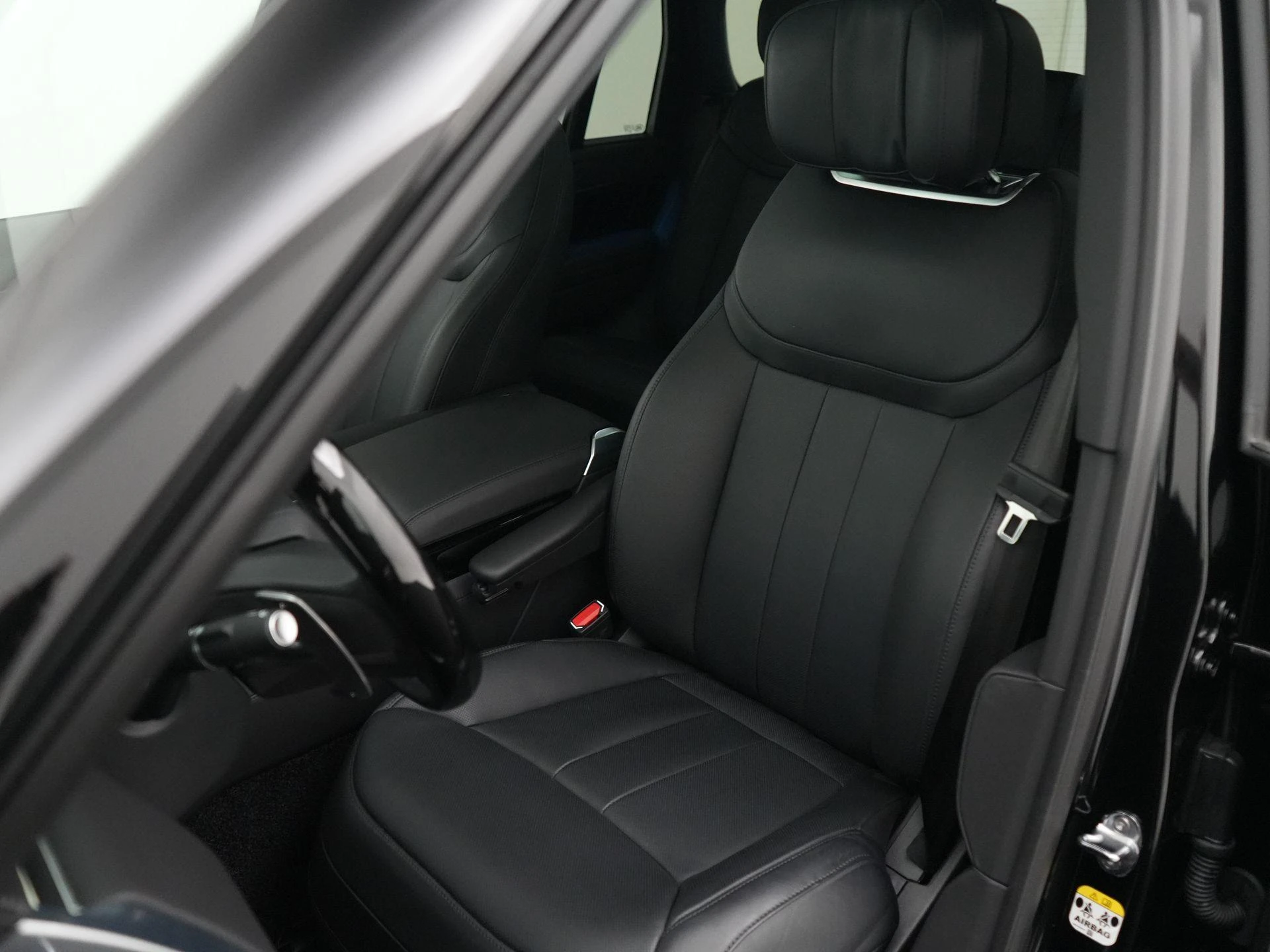 Land Rover-Range Rover-image-7