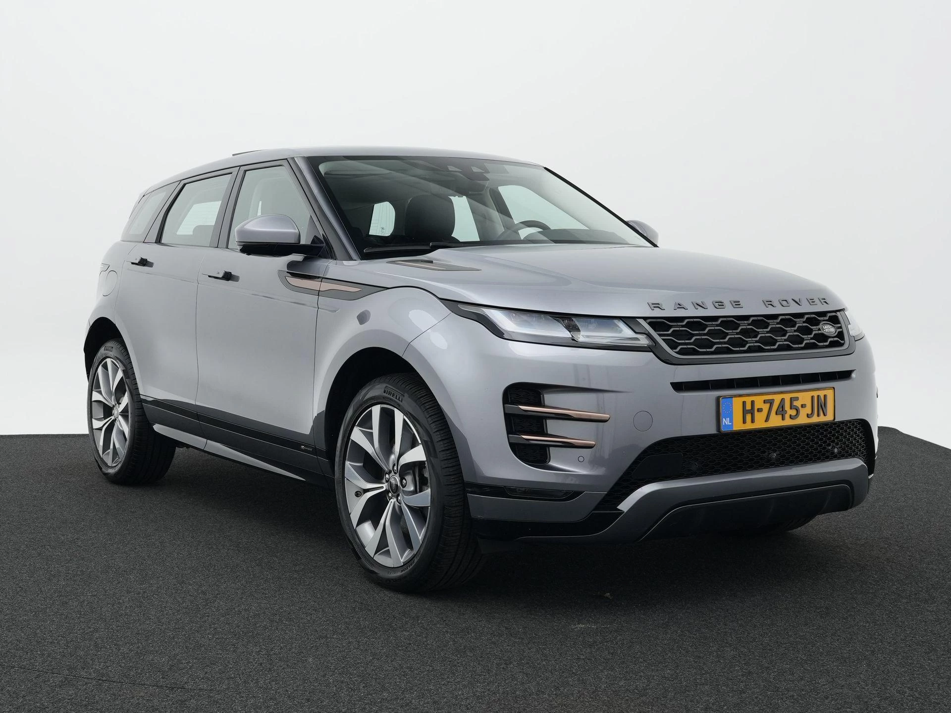 Land Rover-Range Rover Evoque-image-13