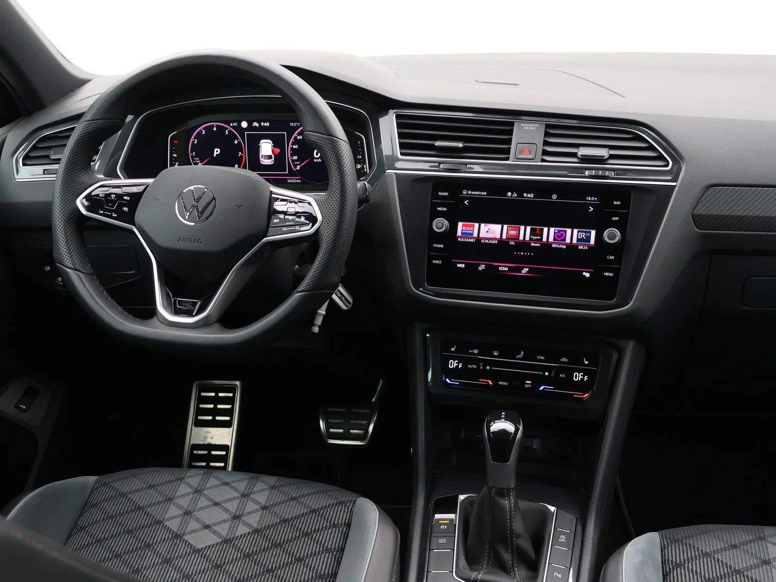 Volkswagen Tiguan Tiguan 1.5 TSI R-Line 150PK *AUTOMAAT*NAVI*BLTH*CRUISE*PDC*ZETELVERWARMING*SPORTSEATS*...