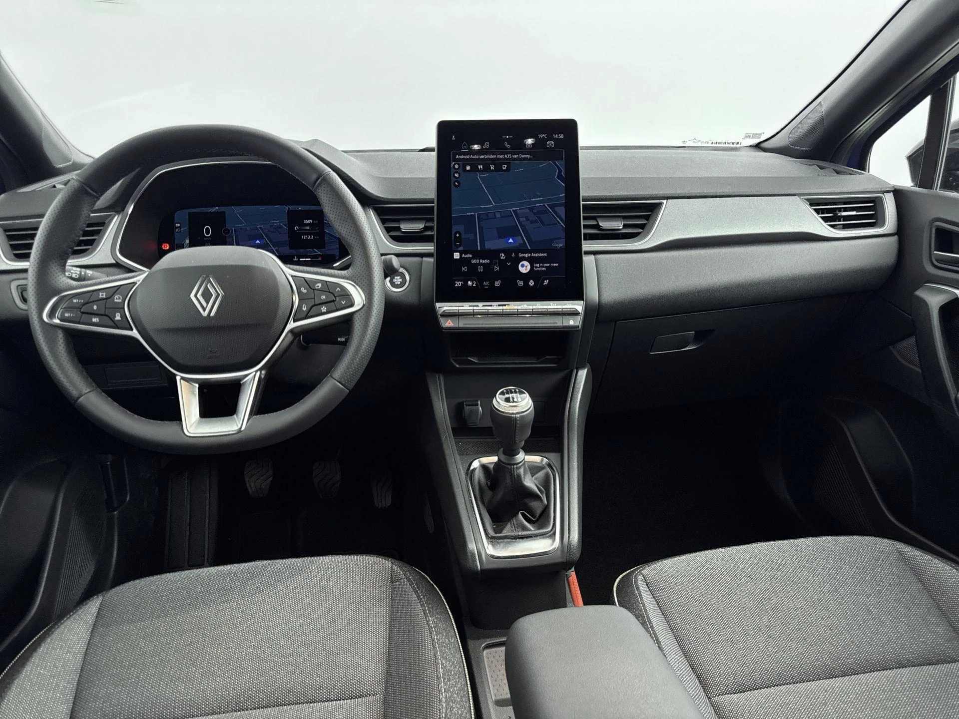 Renault-Captur-image-15