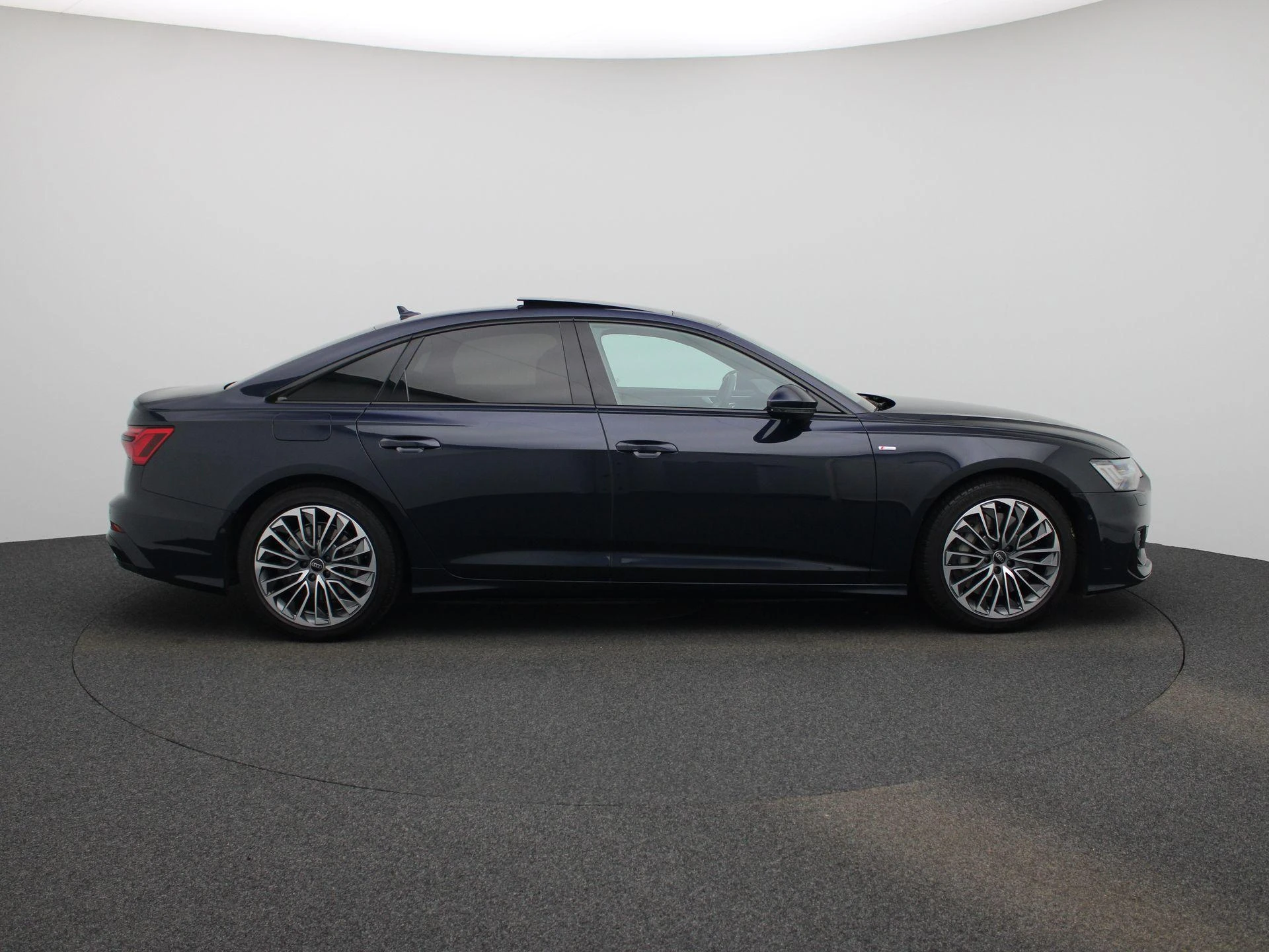 Audi-A6-image-5
