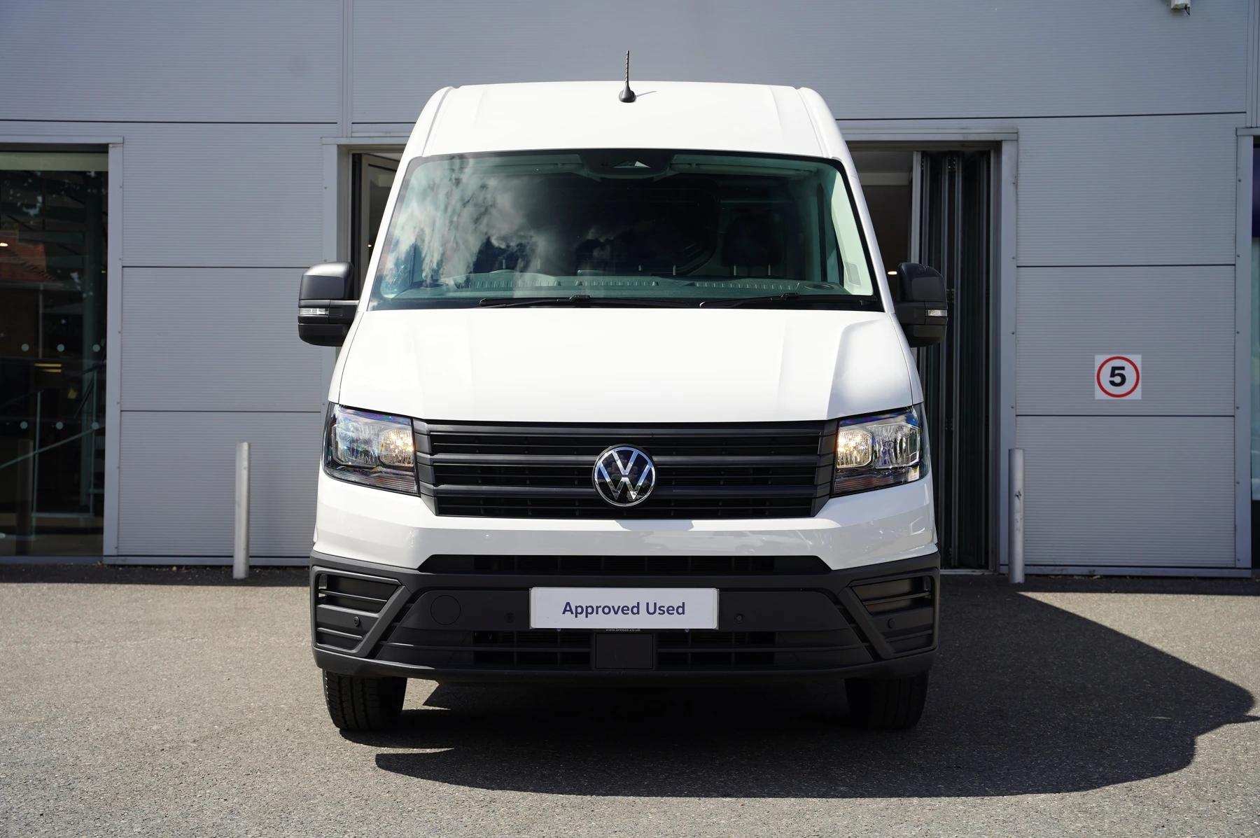 Volkswagen-Crafter-image-6