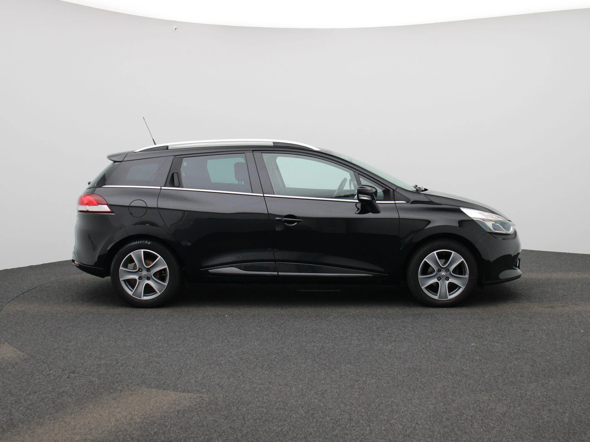 Renault-Clio-image-5