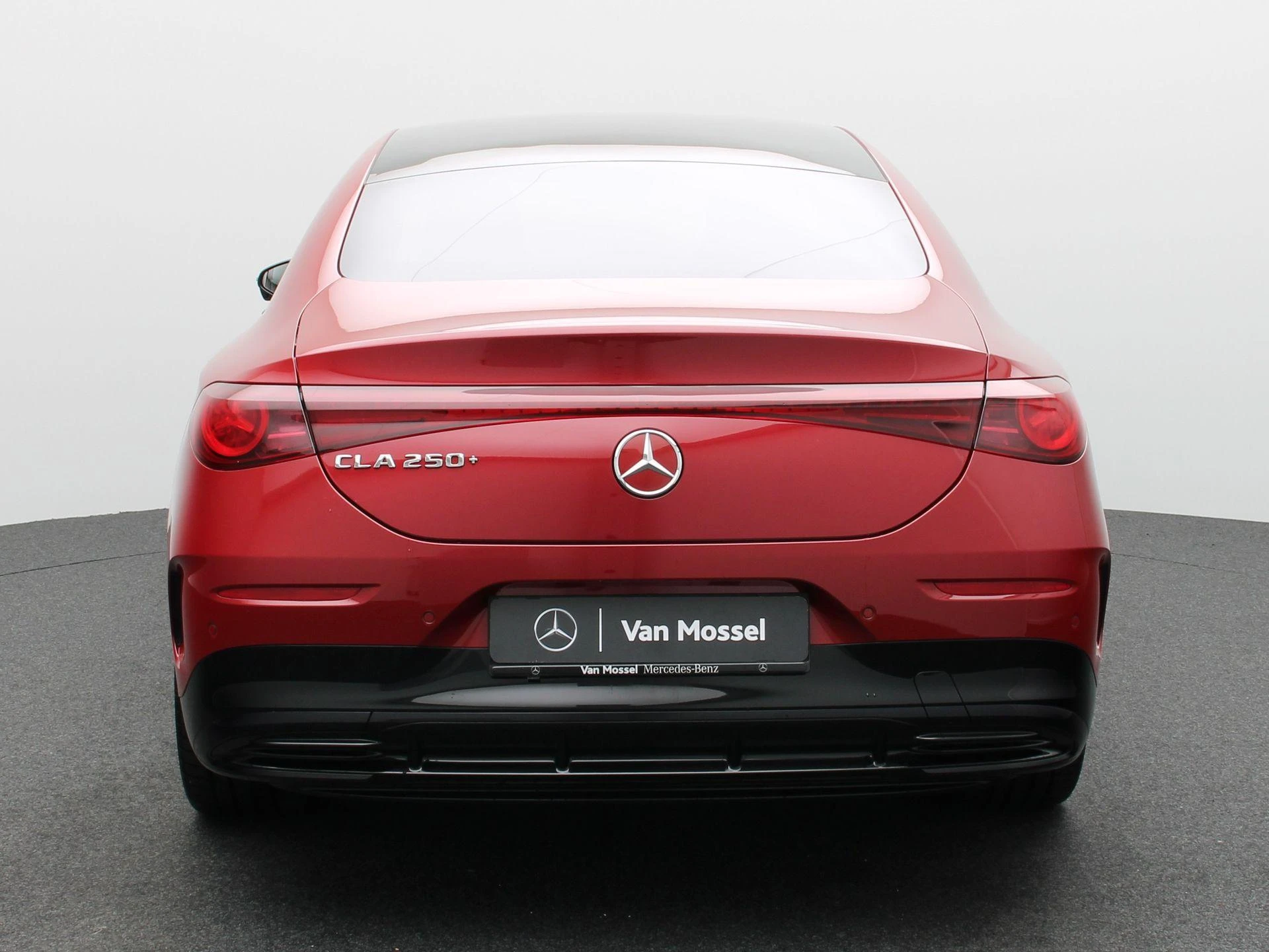 Mercedes-Benz-CLA-image-4
